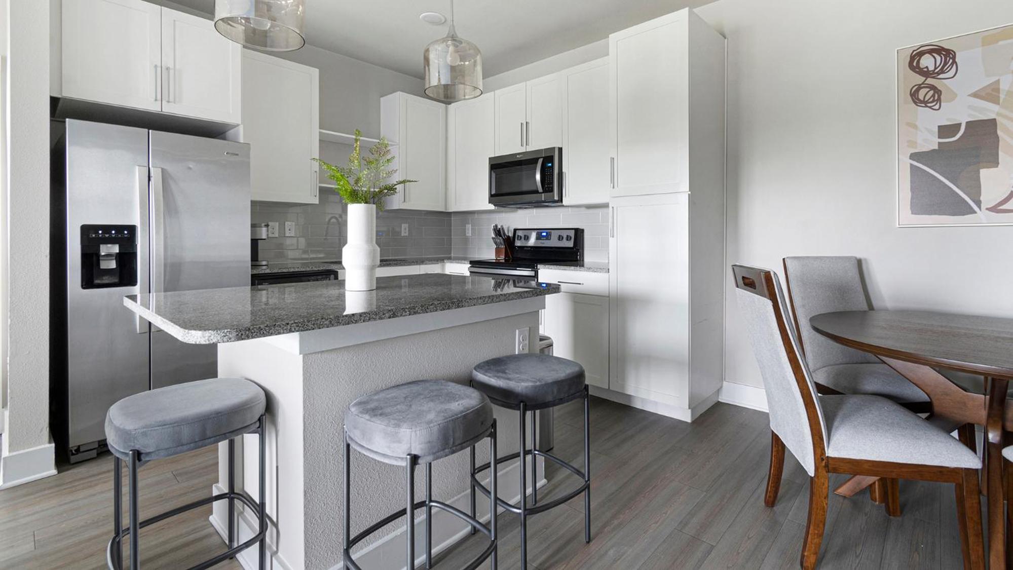 Landing Spectacular 2BD Gym