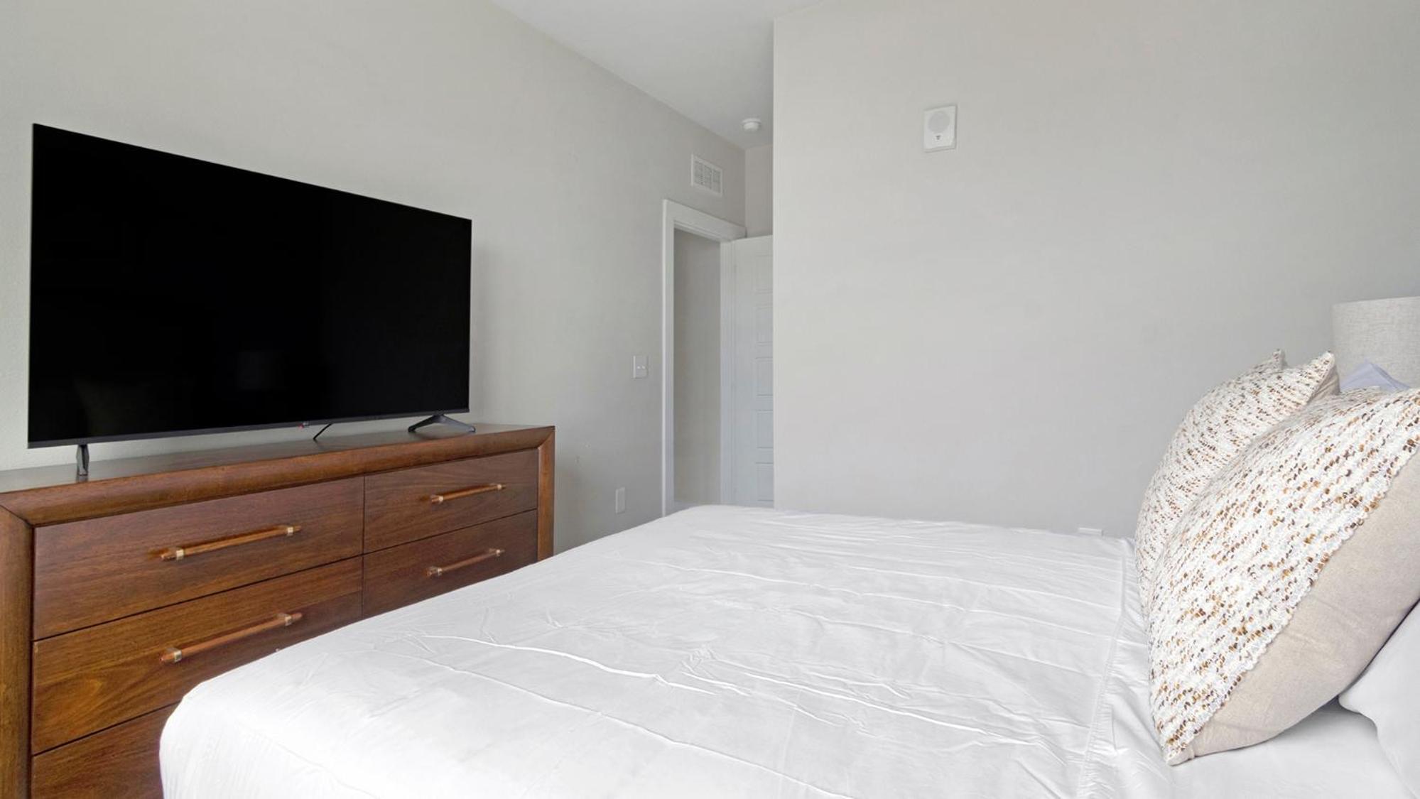 Landing Spectacular 2BD Gym