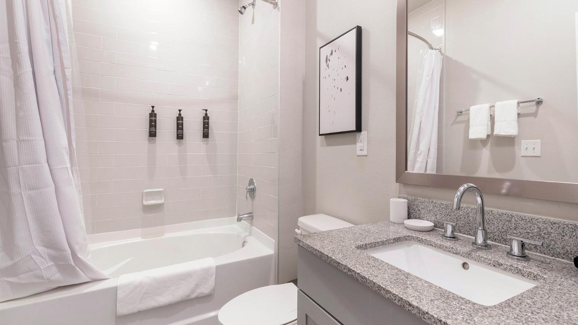 Landing Spectacular 2BD Gym