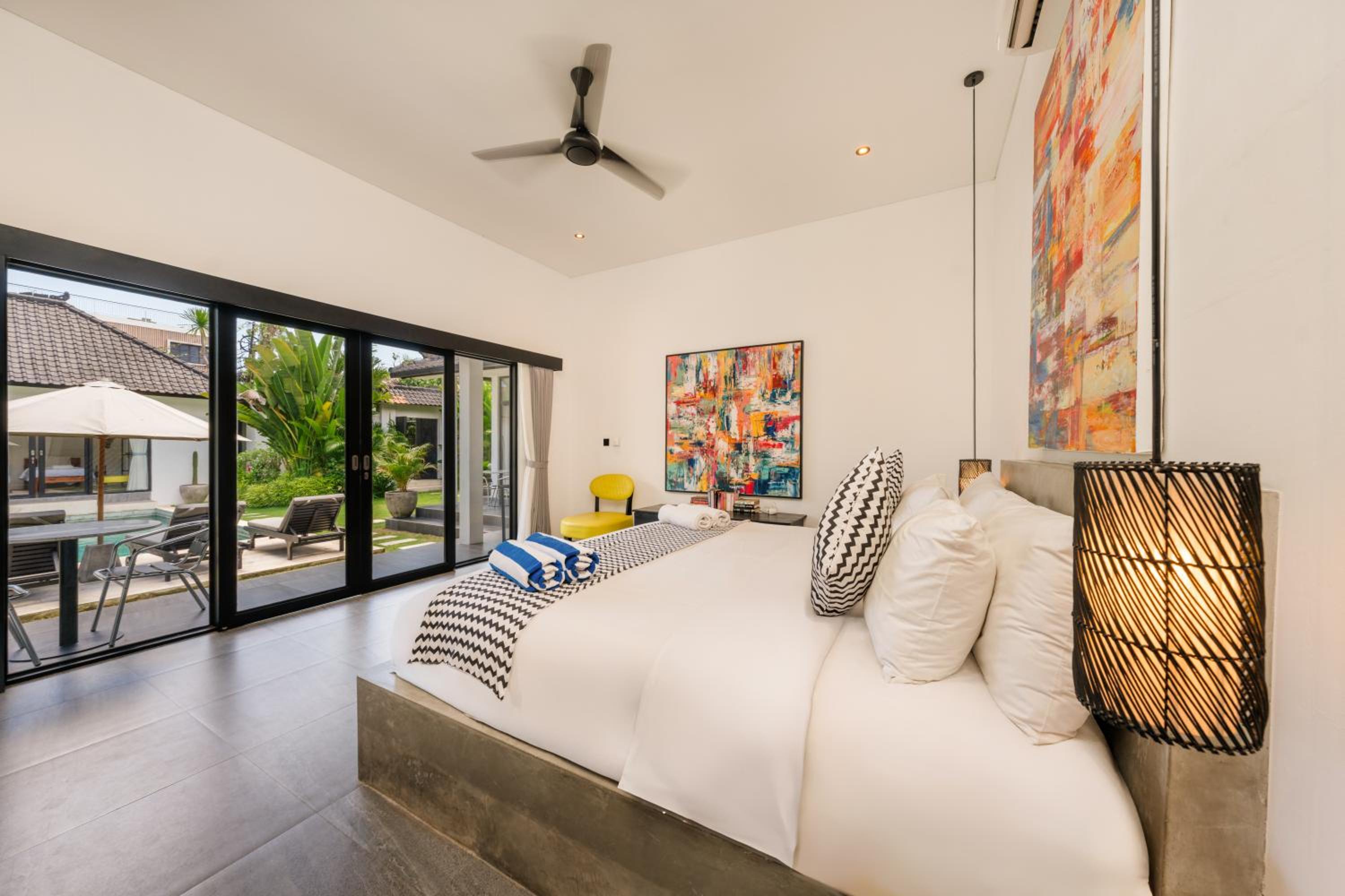 Elegant Modern 4BR Retreat in the Heart of Berawa
