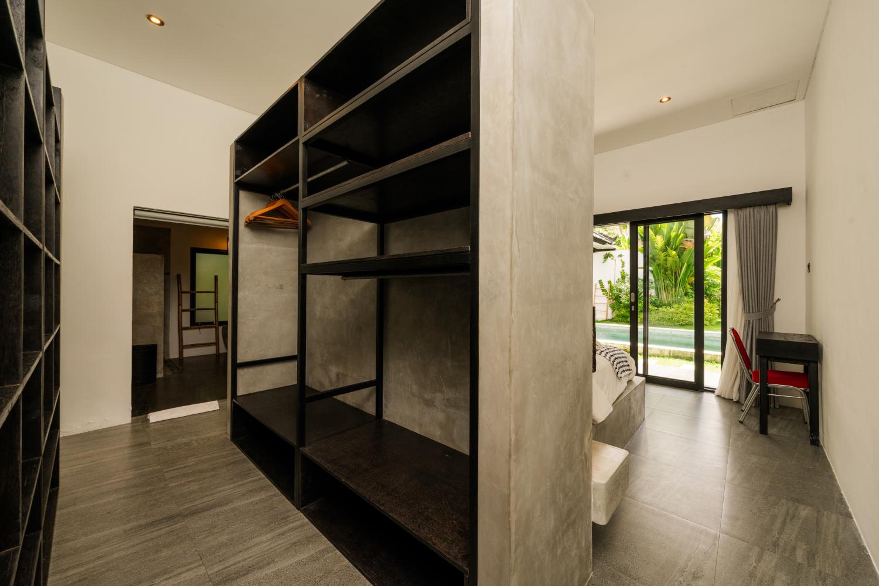 Elegant Modern 4BR Retreat in the Heart of Berawa