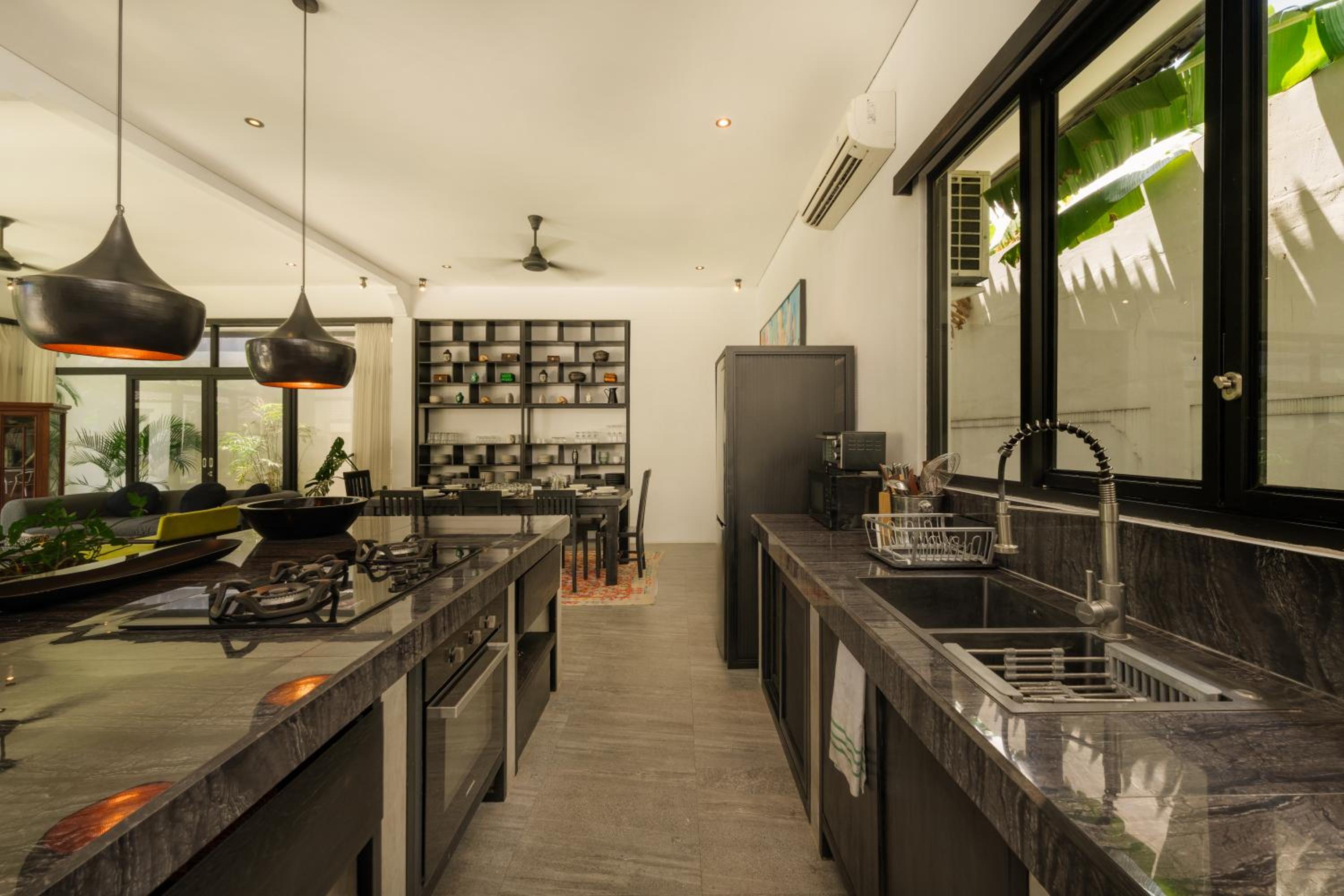 Elegant Modern 4BR Retreat in the Heart of Berawa