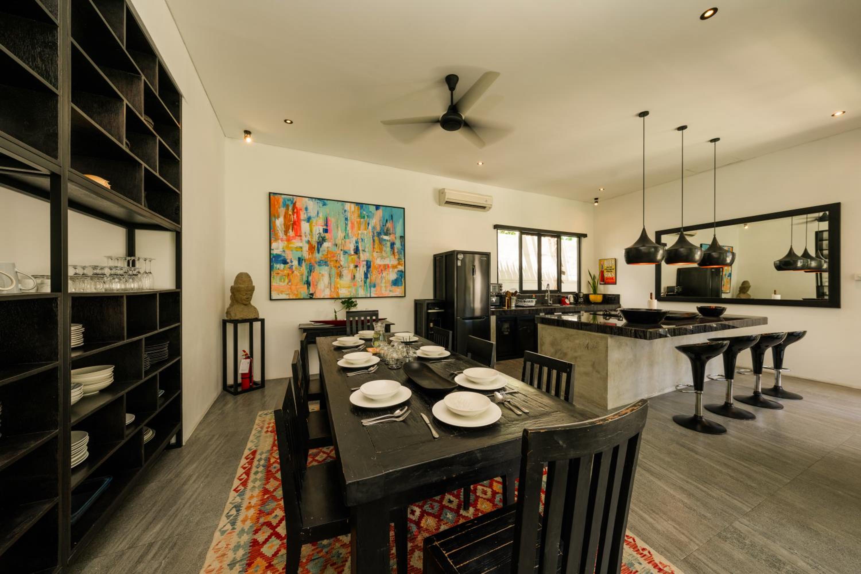 Elegant Modern 4BR Retreat in the Heart of Berawa