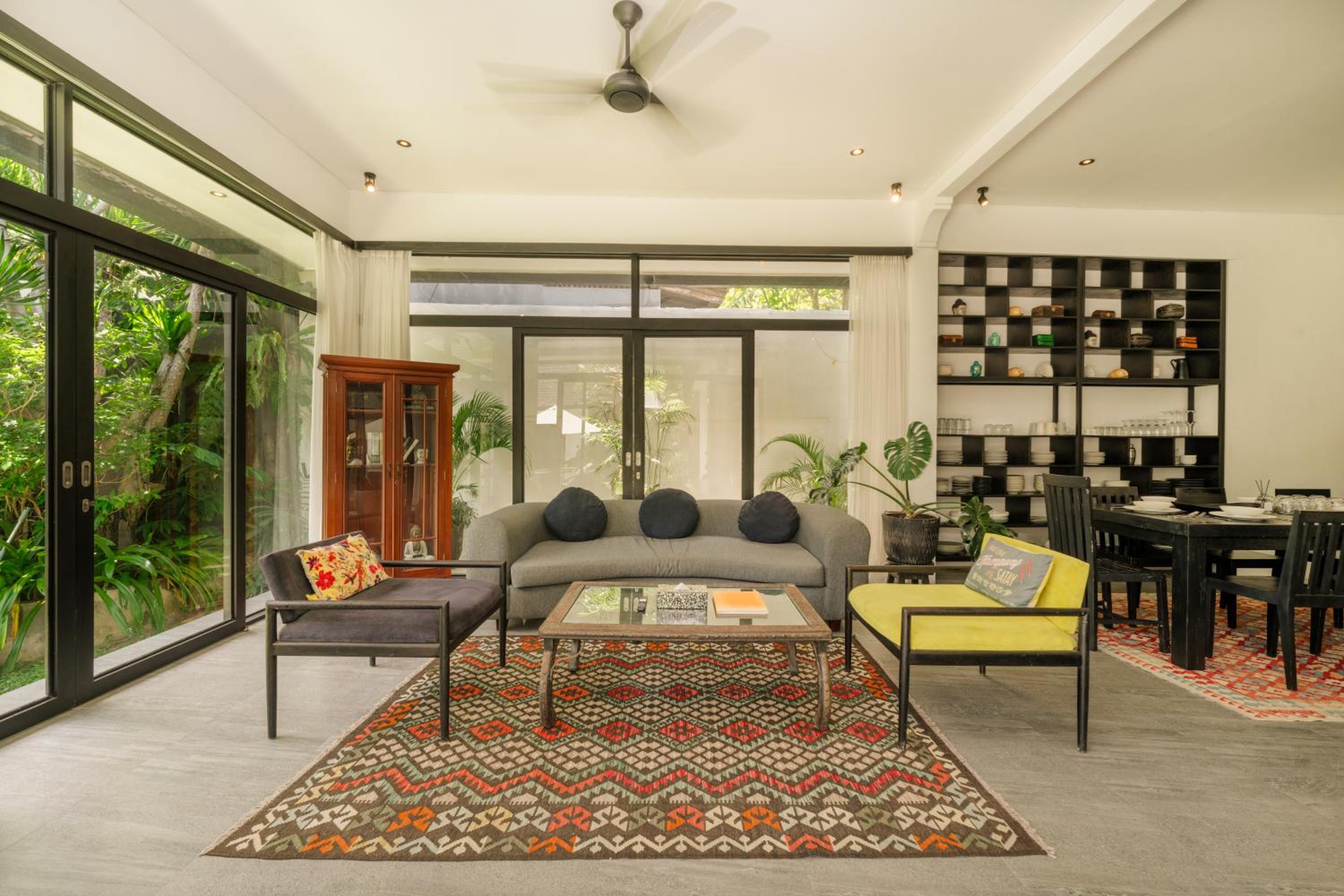 Elegant Modern 4BR Retreat in the Heart of Berawa