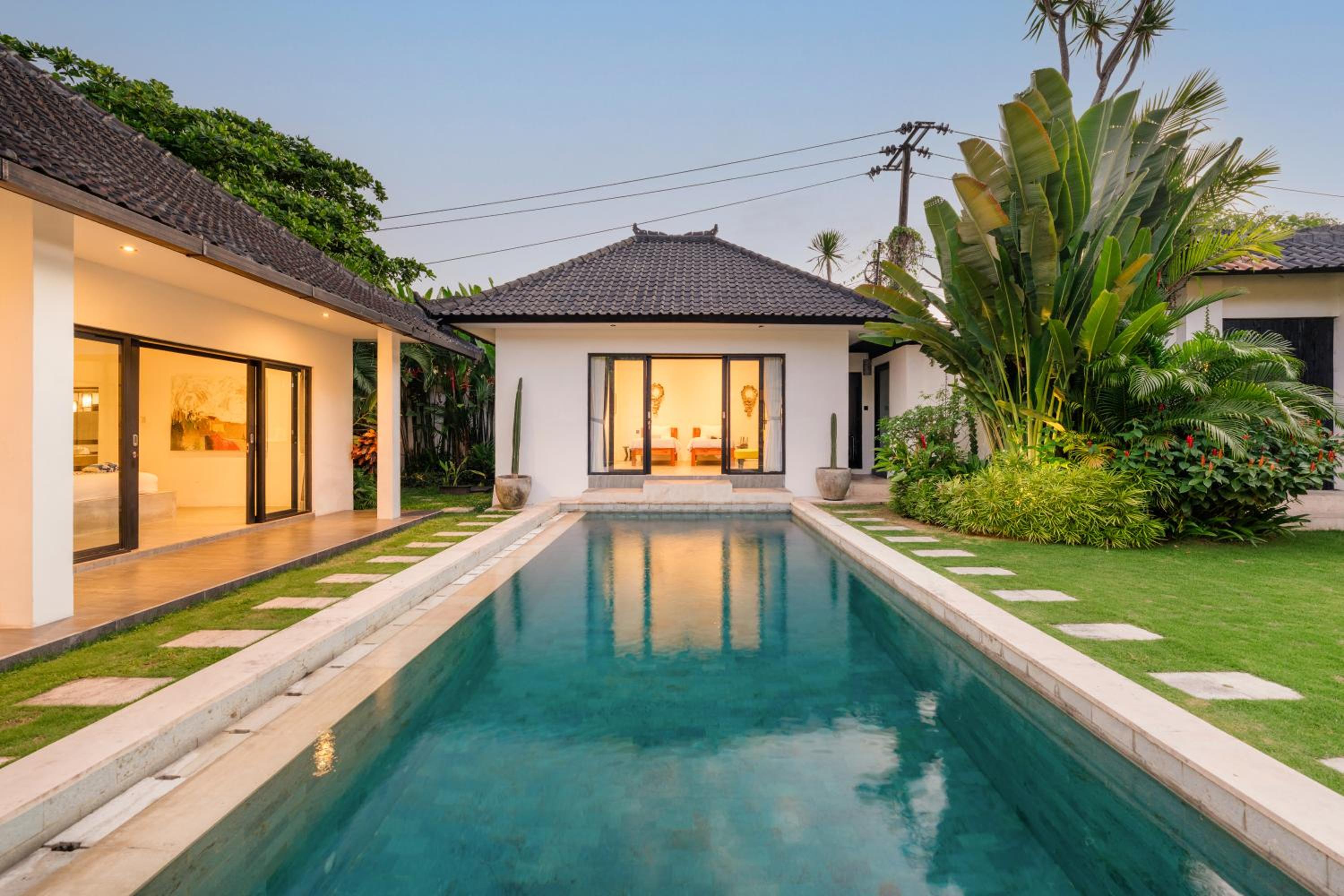 Elegant Modern 4BR Retreat in the Heart of Berawa