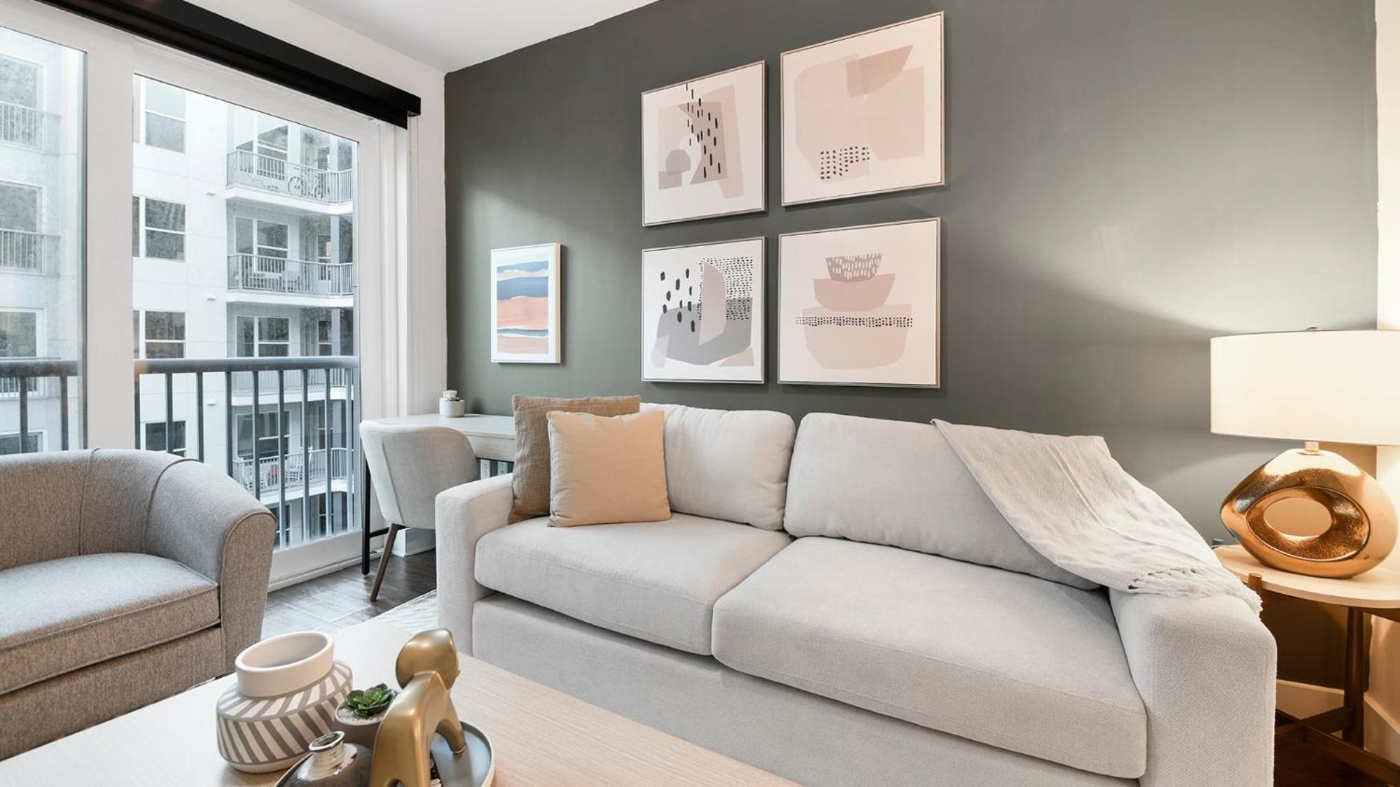 Landing Chic 1BD Gym Rooftop Lounge