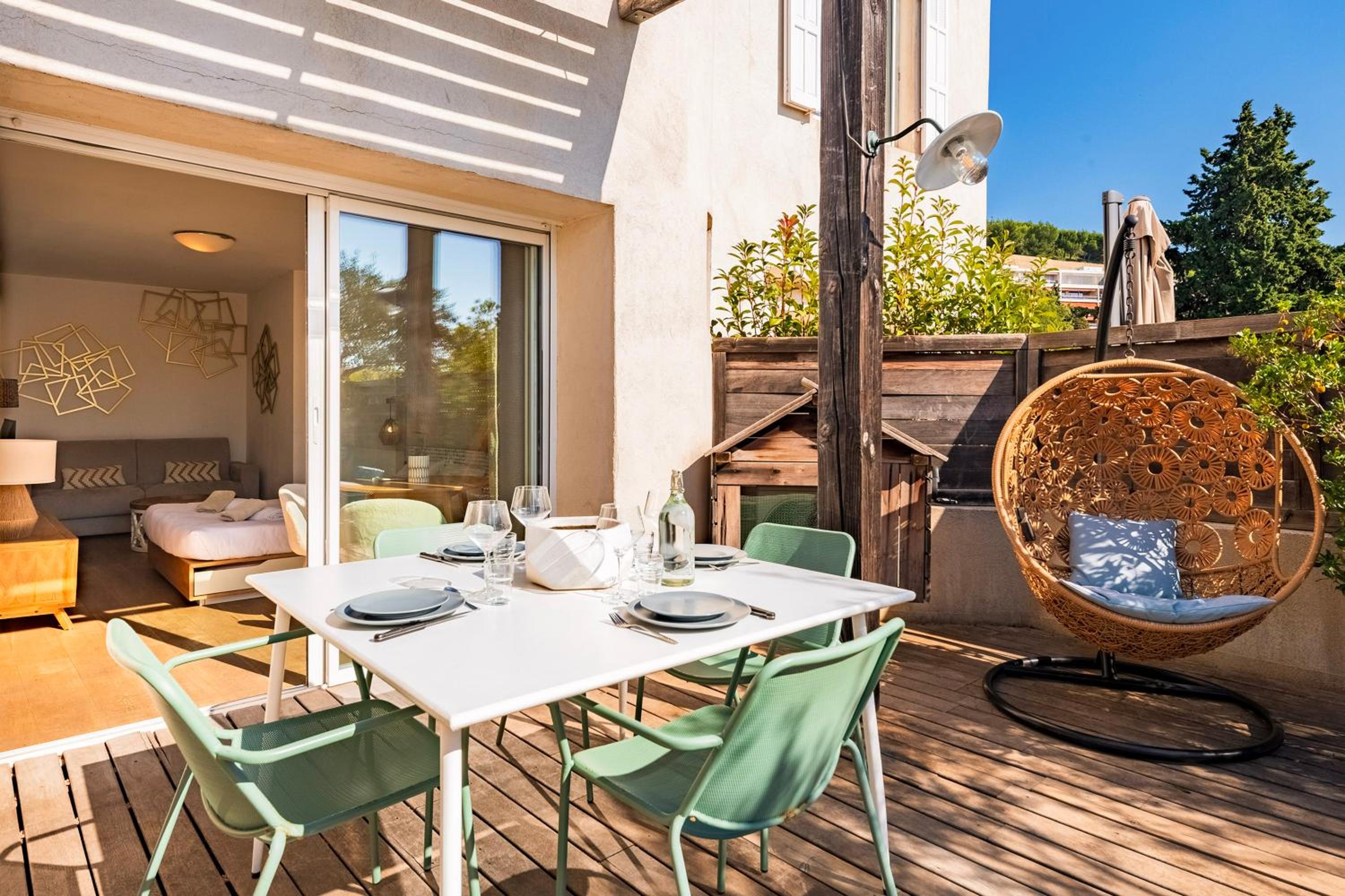 COCOON IN CASSIS
