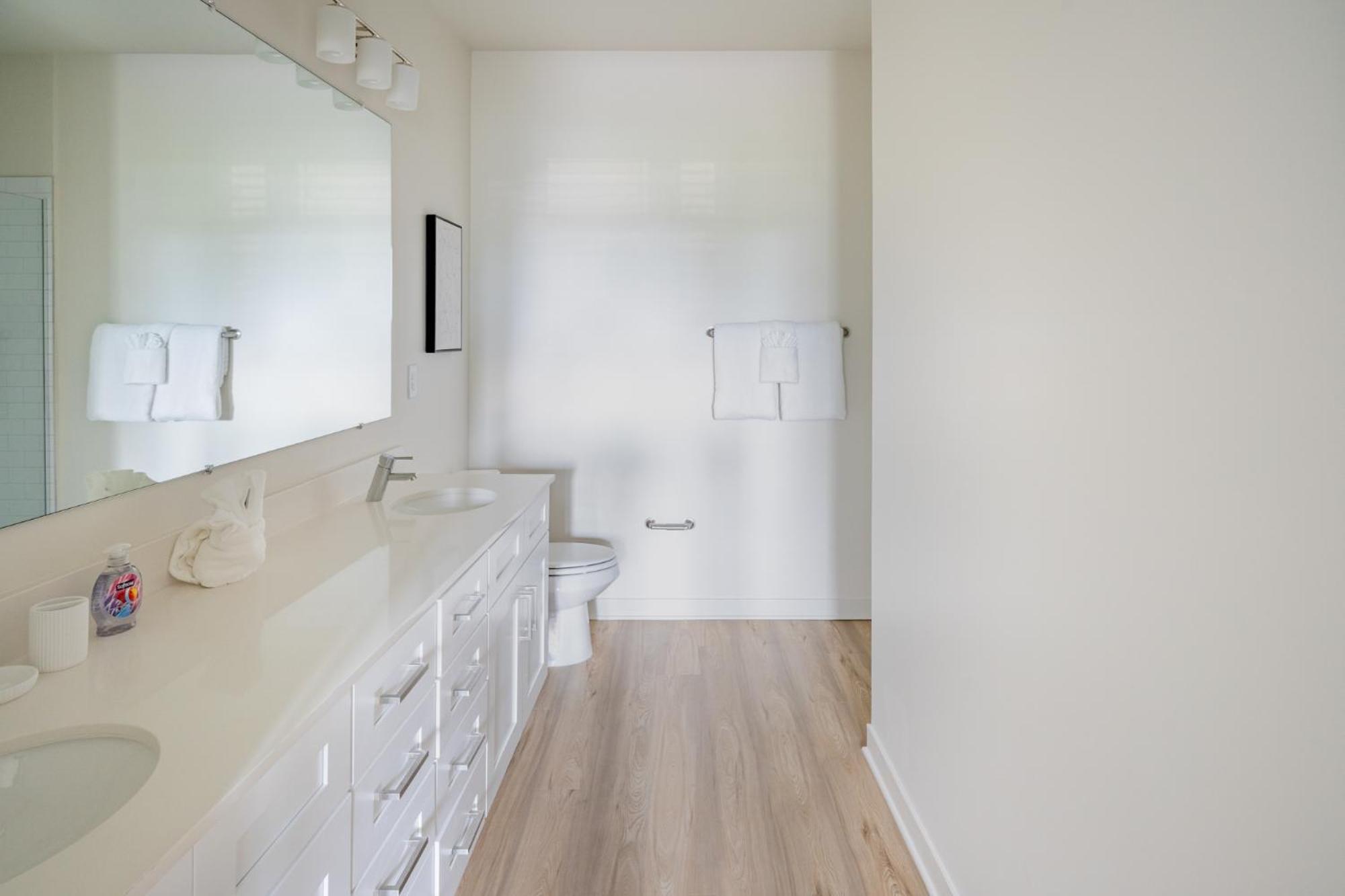 Landing Chic 1BD Gym Pool