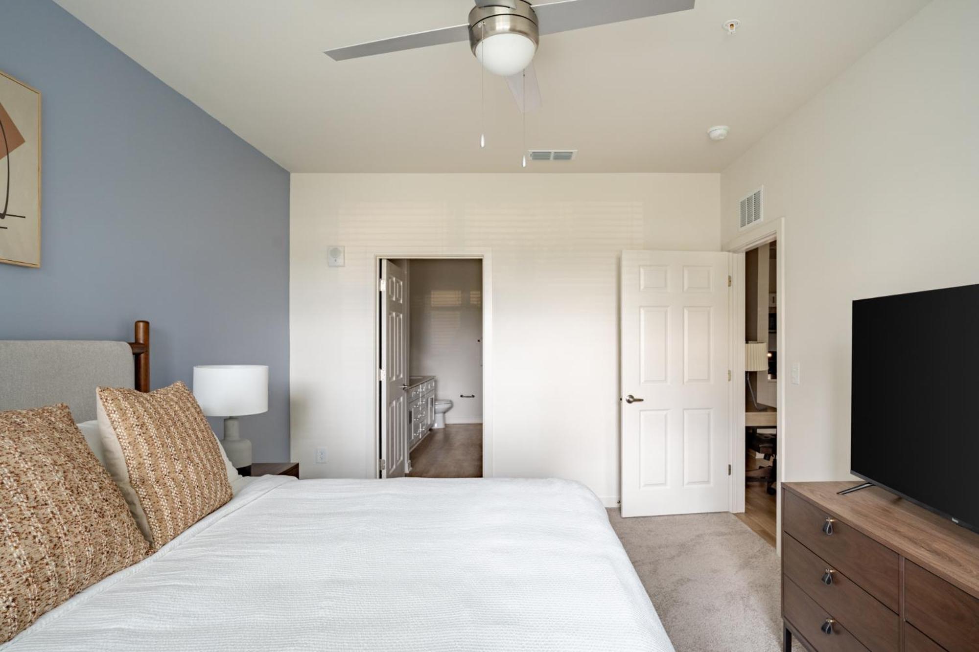 Landing Chic 1BD Gym Pool