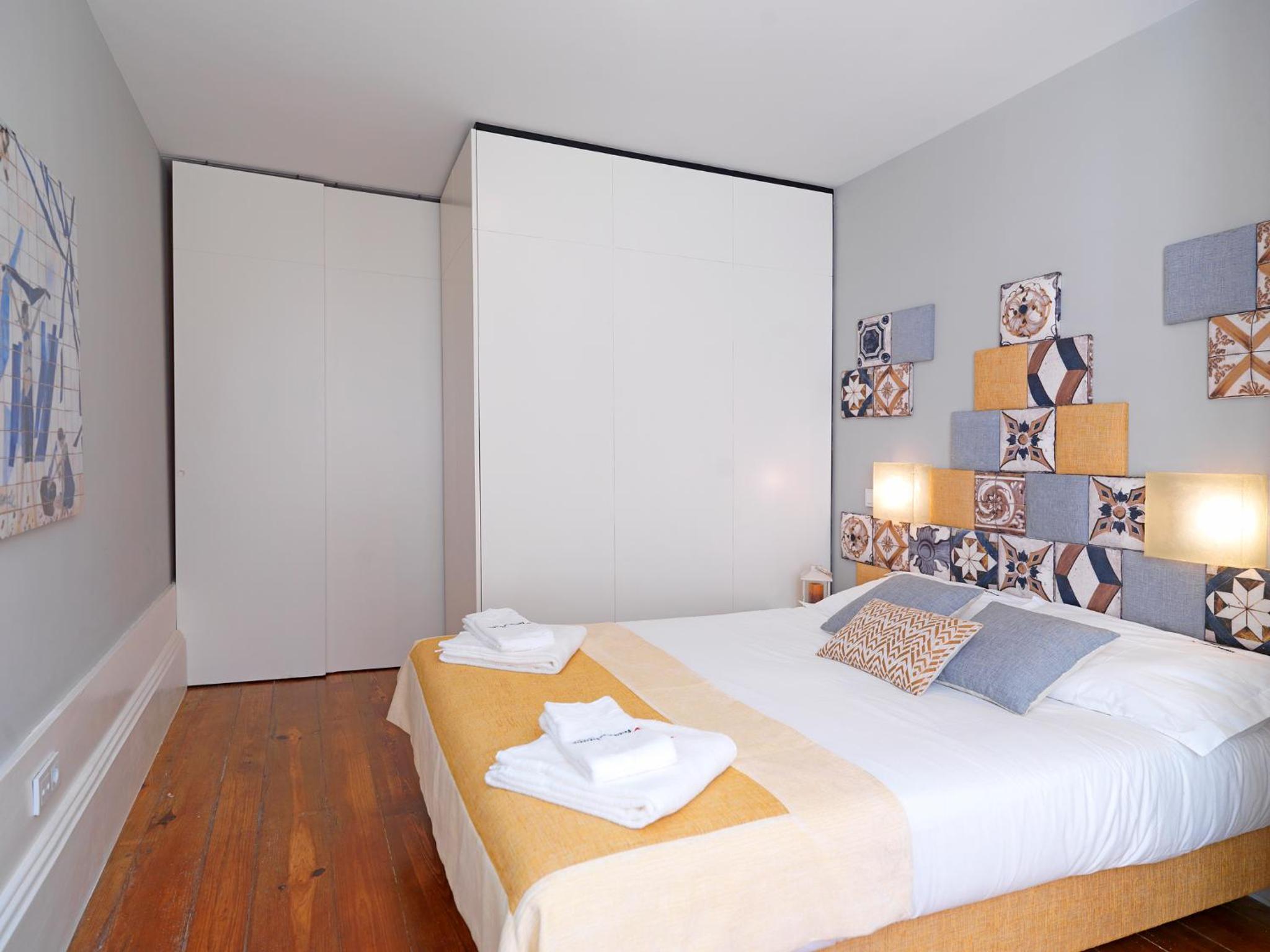 FLH Porto Portuguese Apartments view 5