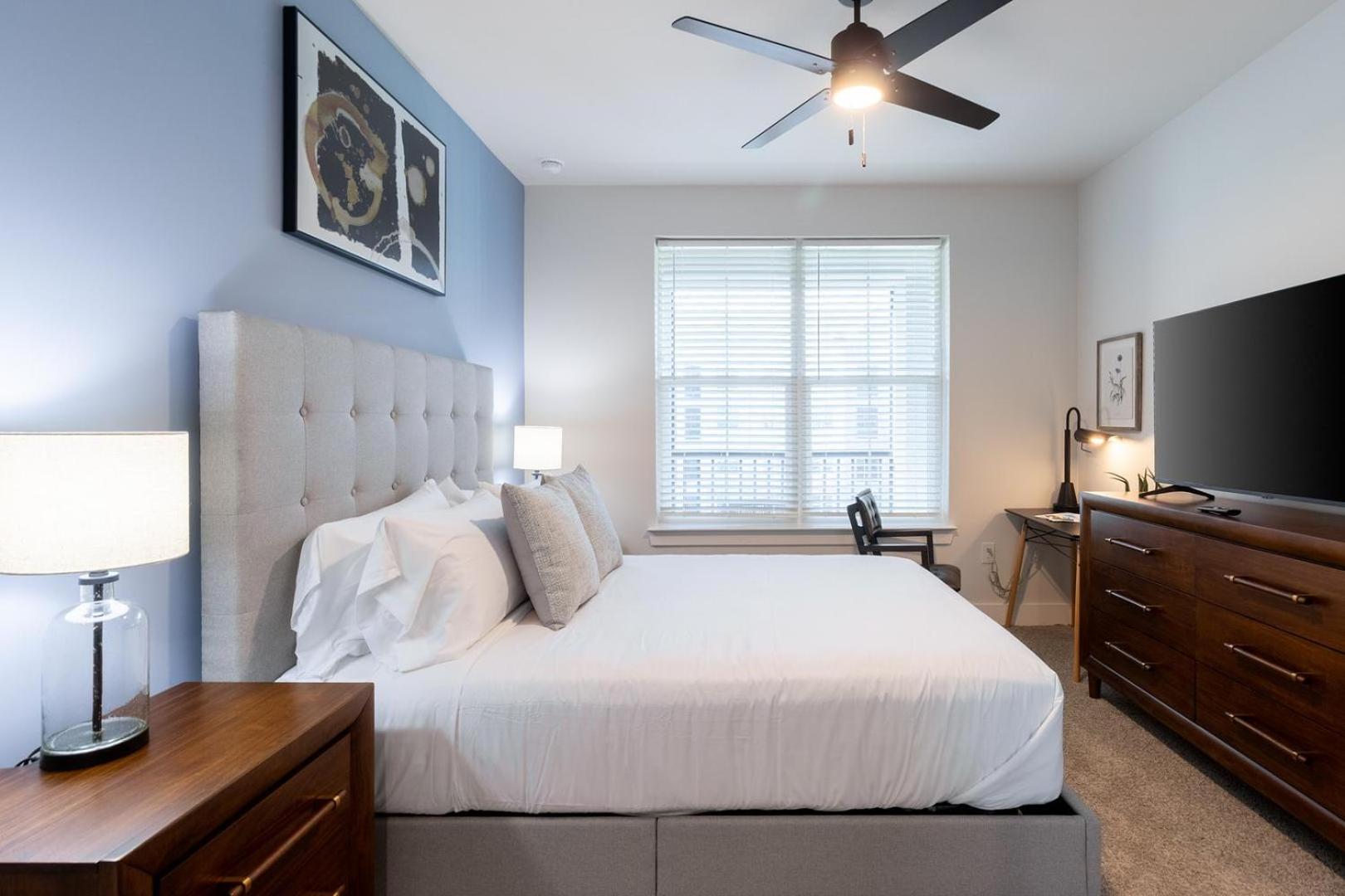 Landing Stunning 1BD Pool Clubhouse