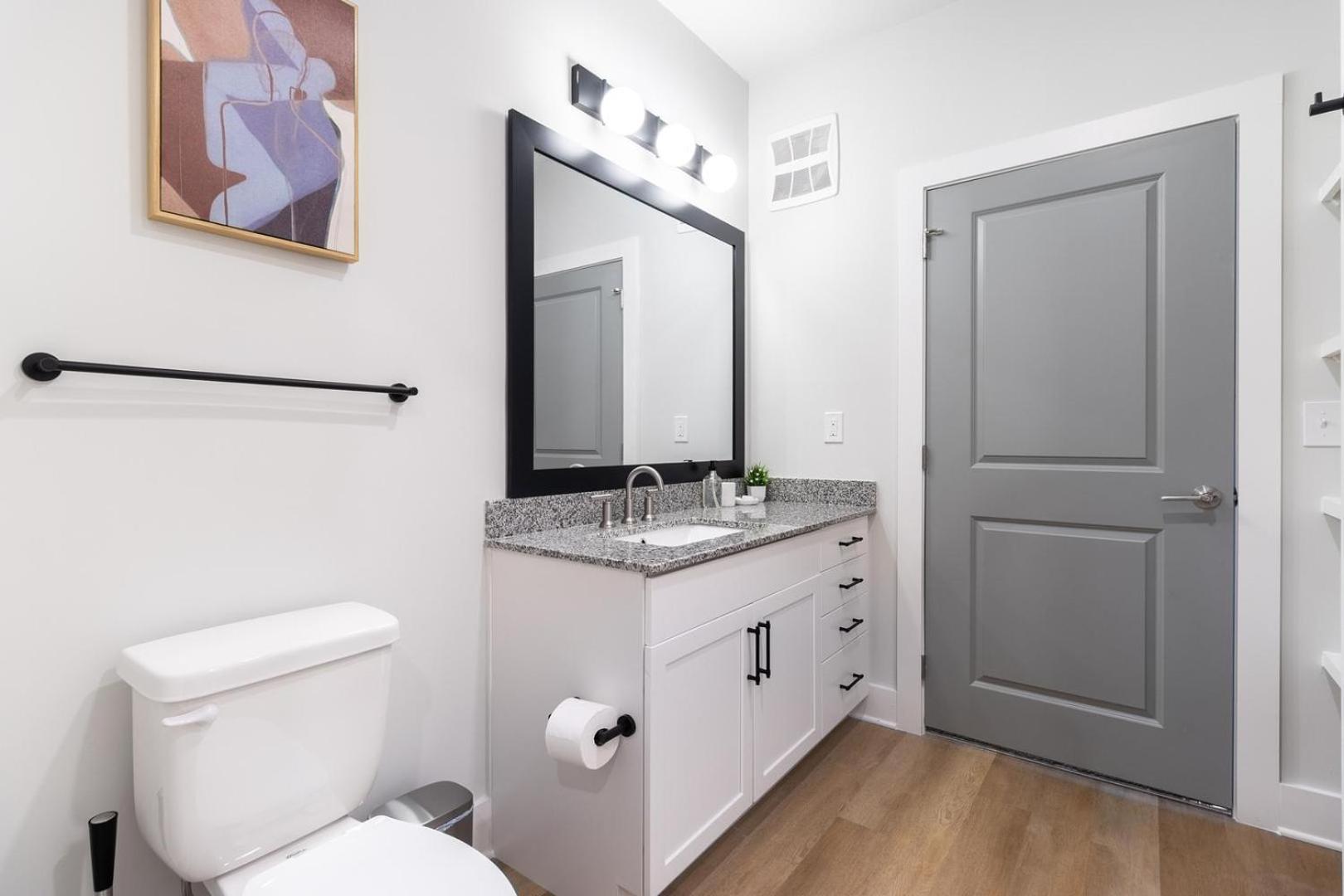 Landing Stunning 1BD Pool Clubhouse