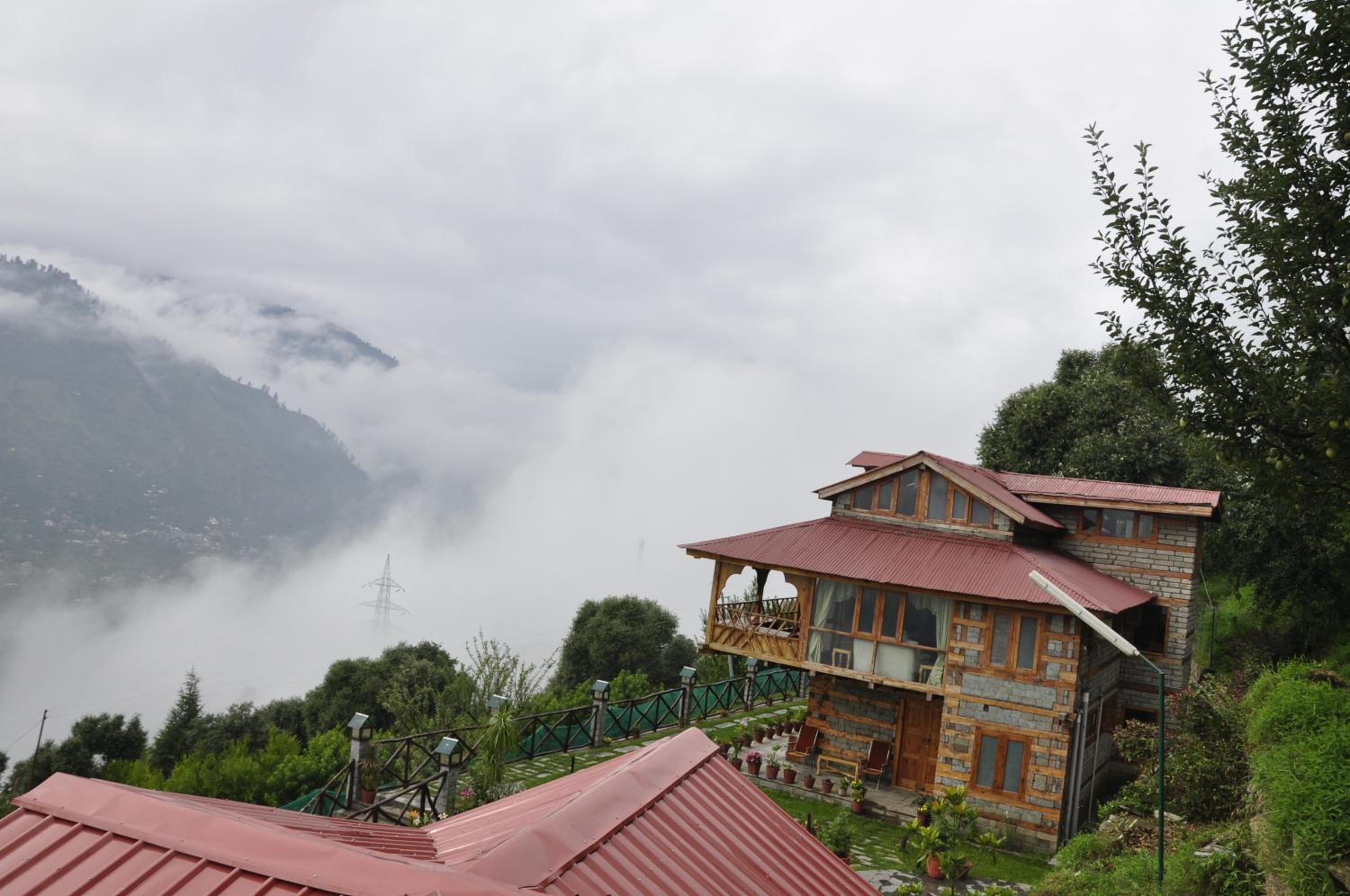Himalayan Kothi ,Kais, Kullu Manali