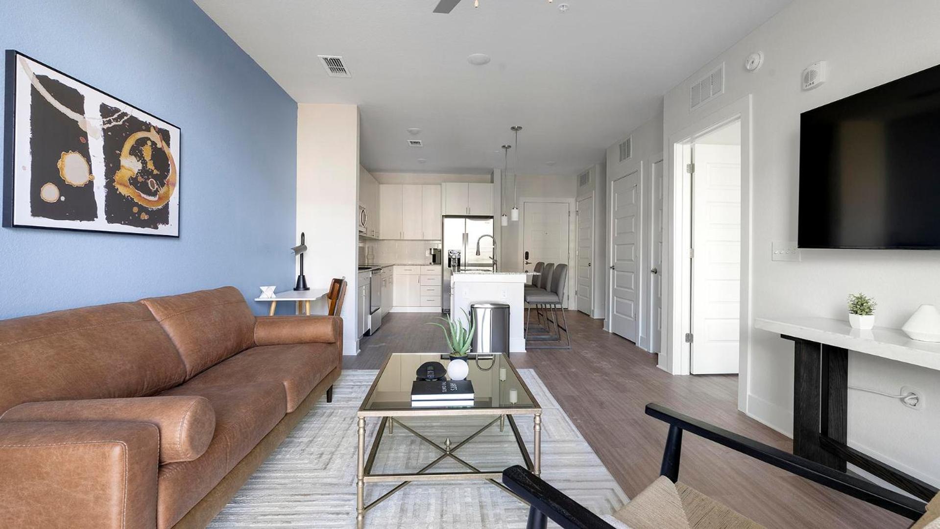 Landing Stunning 1BD Gym