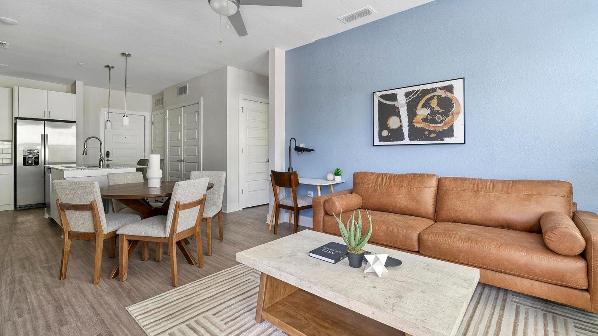 Landing Stunning 1BD Gym