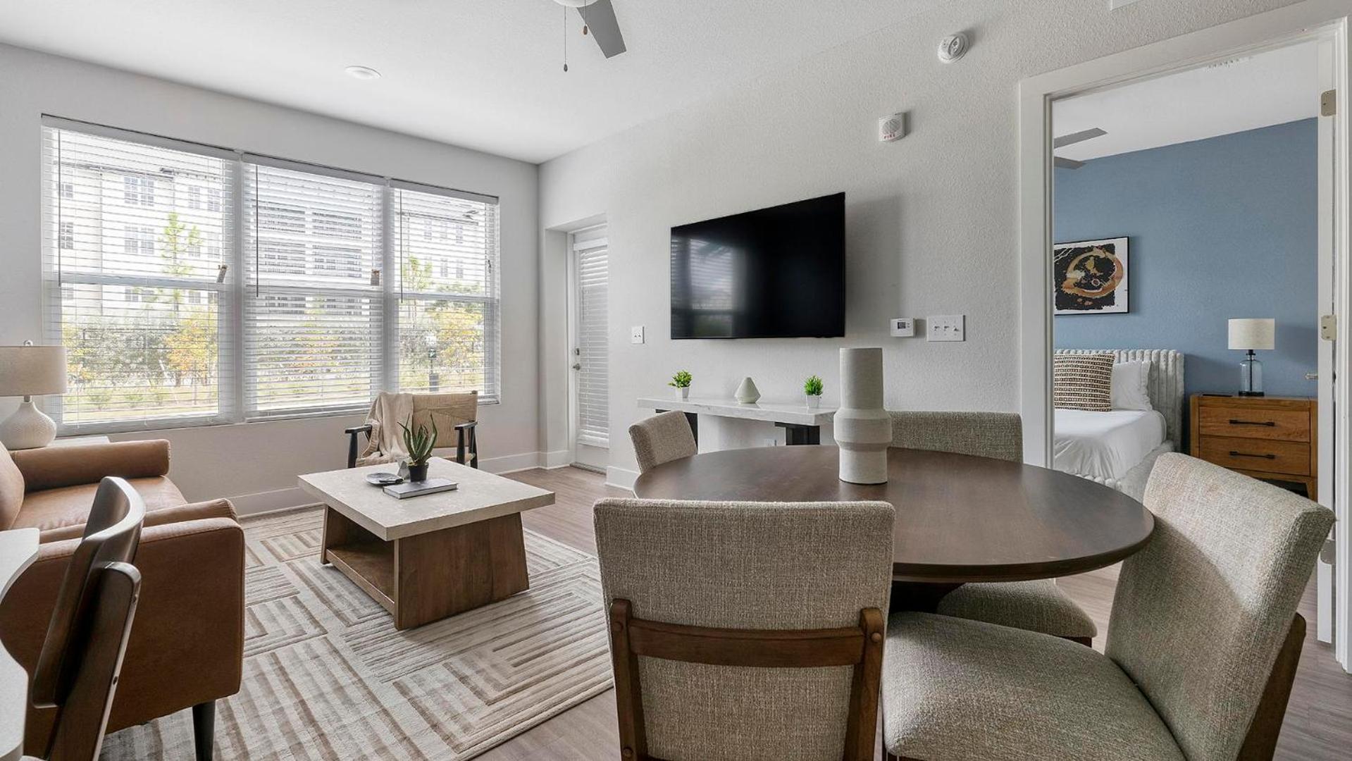 Landing Stunning 1BD Gym