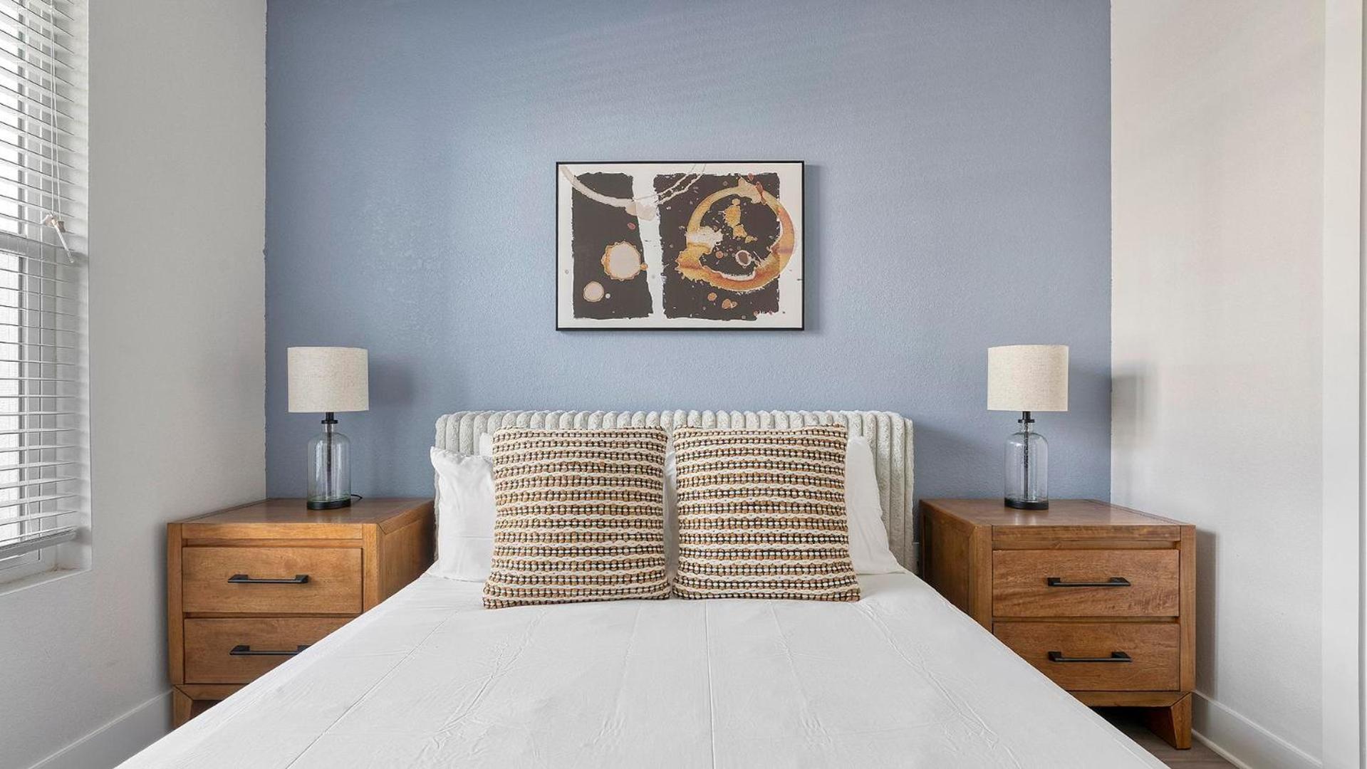 Landing Stunning 1BD Gym
