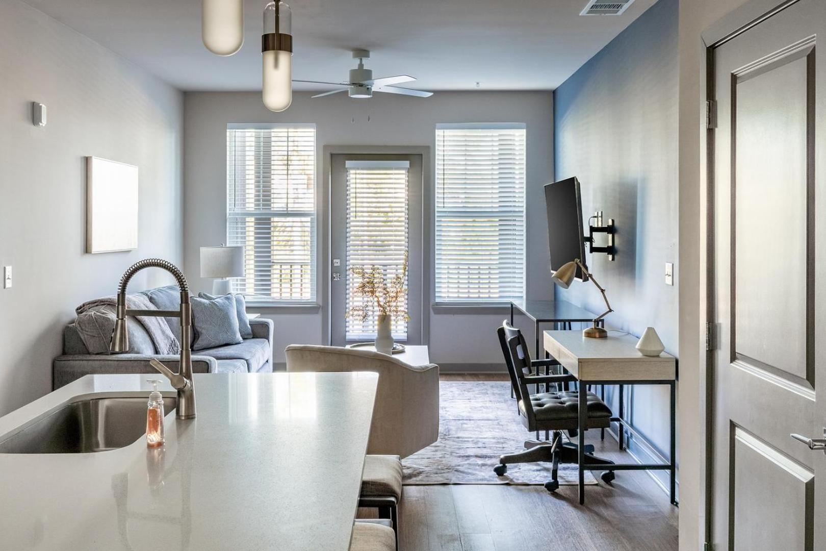 Landing Stylish 1BD Clubhouse Gym
