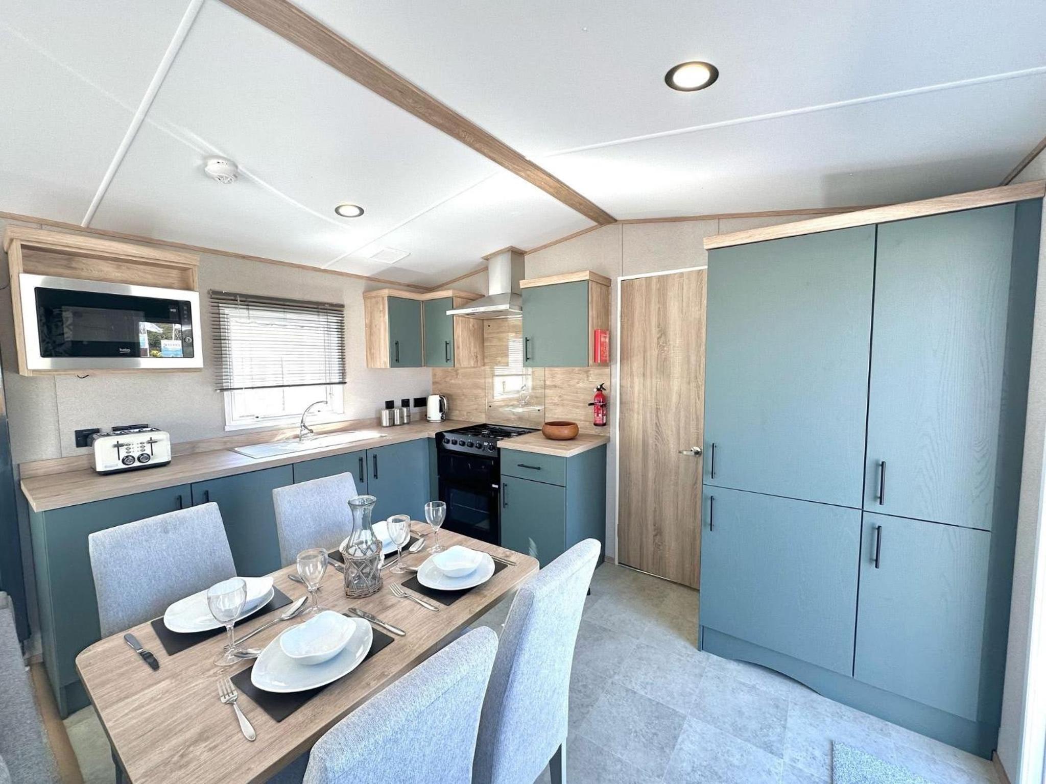 Modern Caravan 2025 with Decking