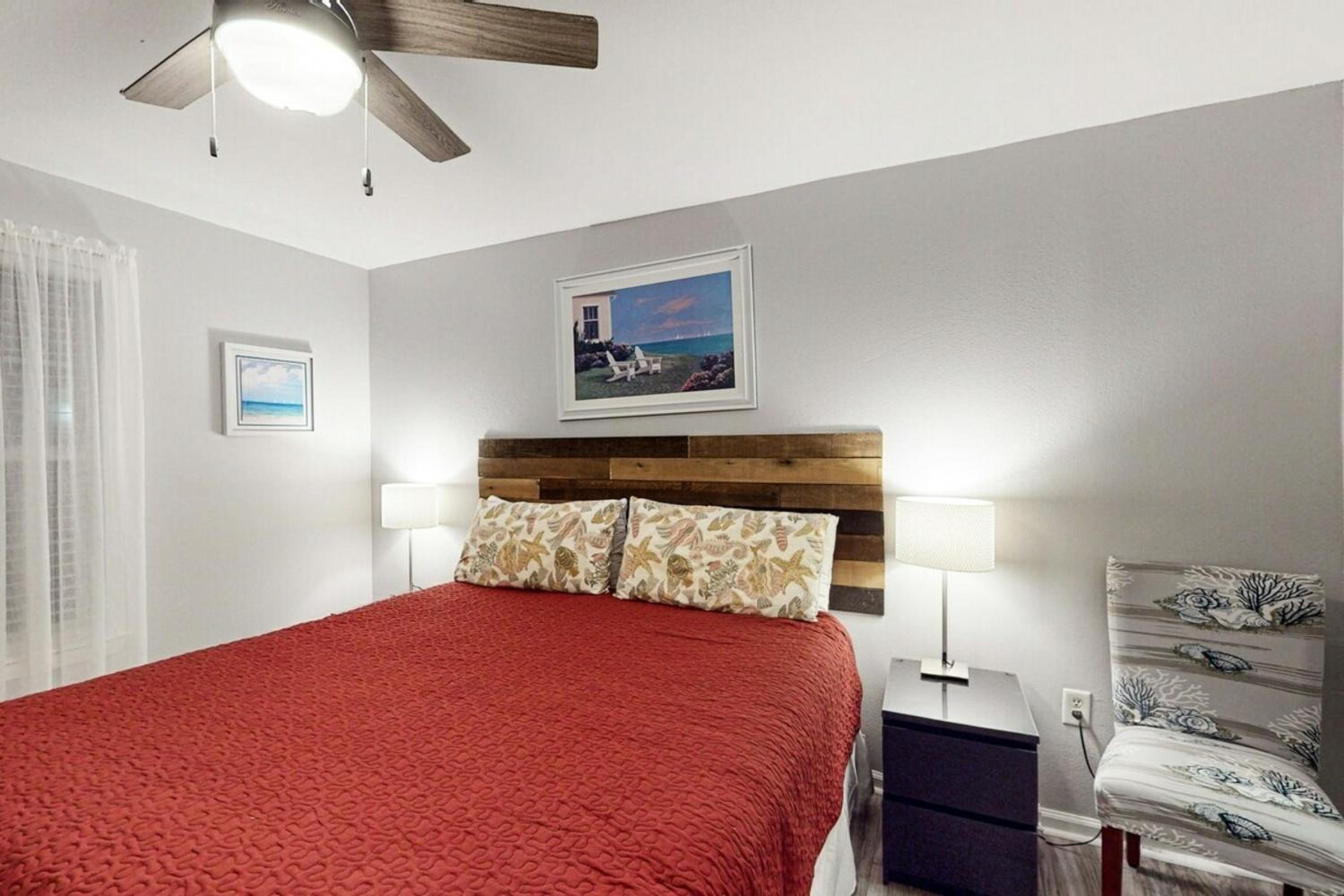Colony Club E1