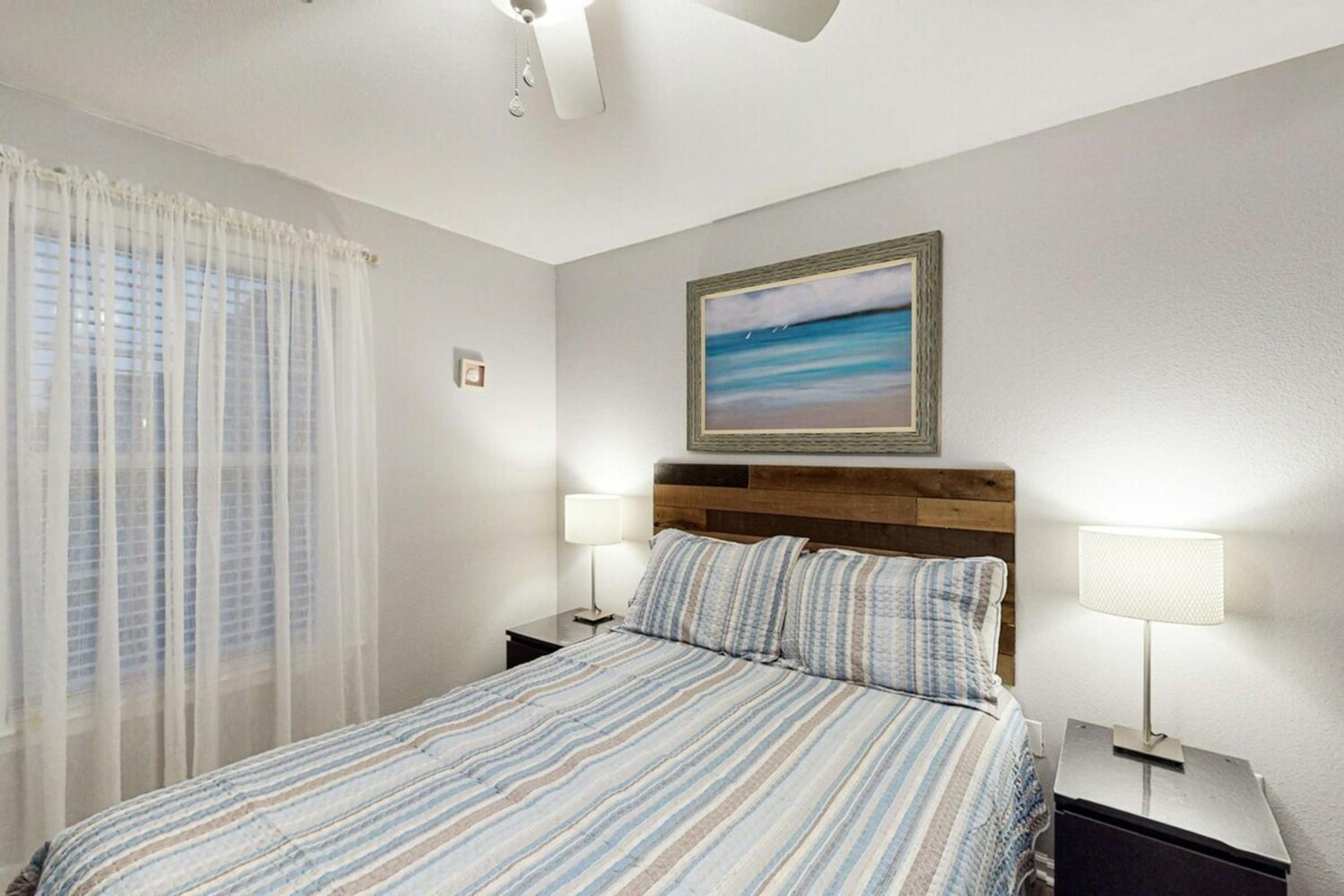 Colony Club E1