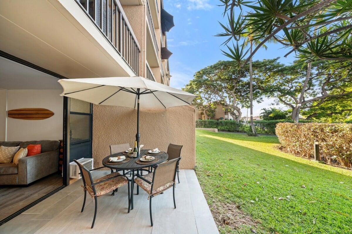 Maui Vista 1106 · MV 1106 Updated 1BD Condo Steps from Beach Poo