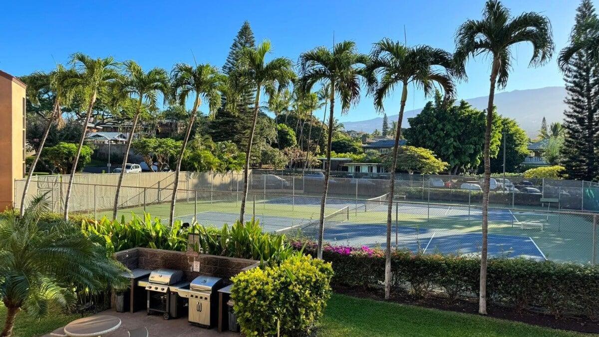 Maui Vista 1106 · MV 1106 Updated 1BD Condo Steps from Beach Poo