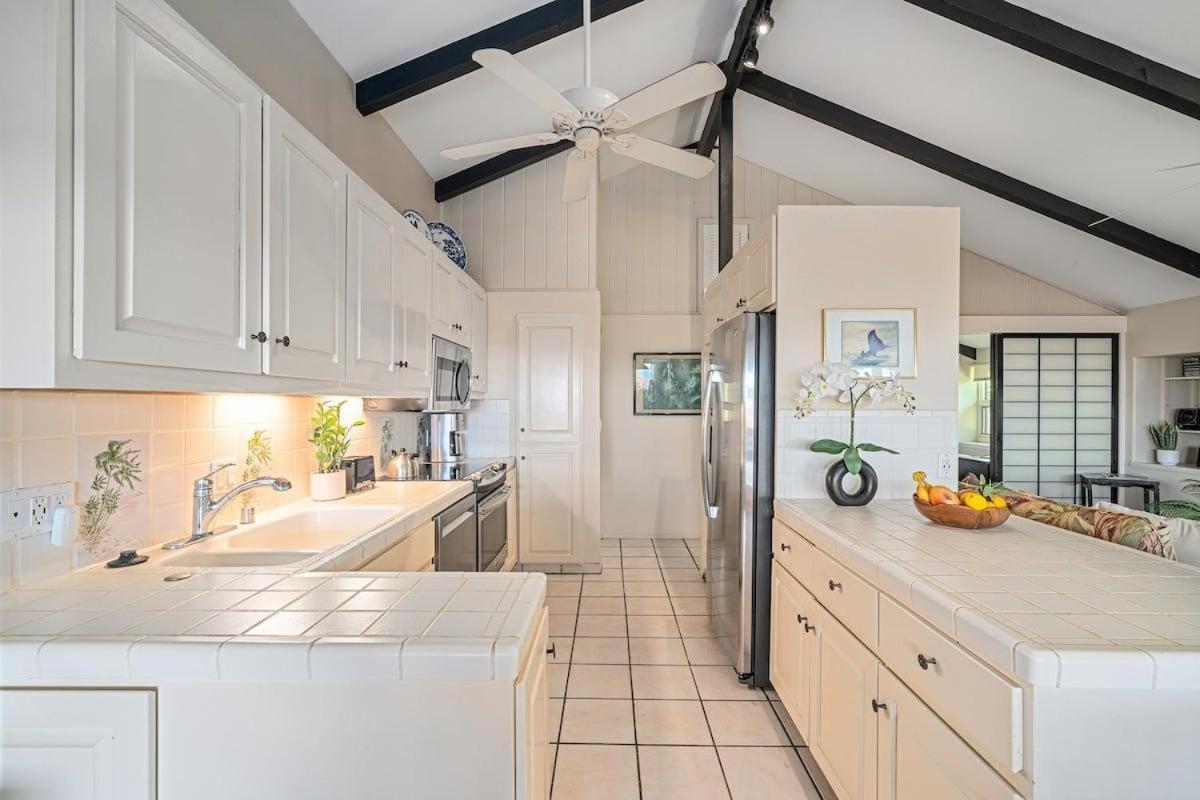 International Colony Club 43 · ICC 43 Spacious 2BD Cottage Walk