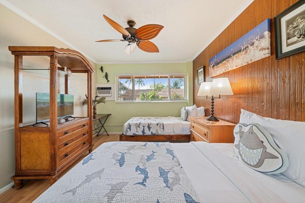 Puamana 153-4 · PU 153-4 Spacious Puamana Unit & Walk To The Bea