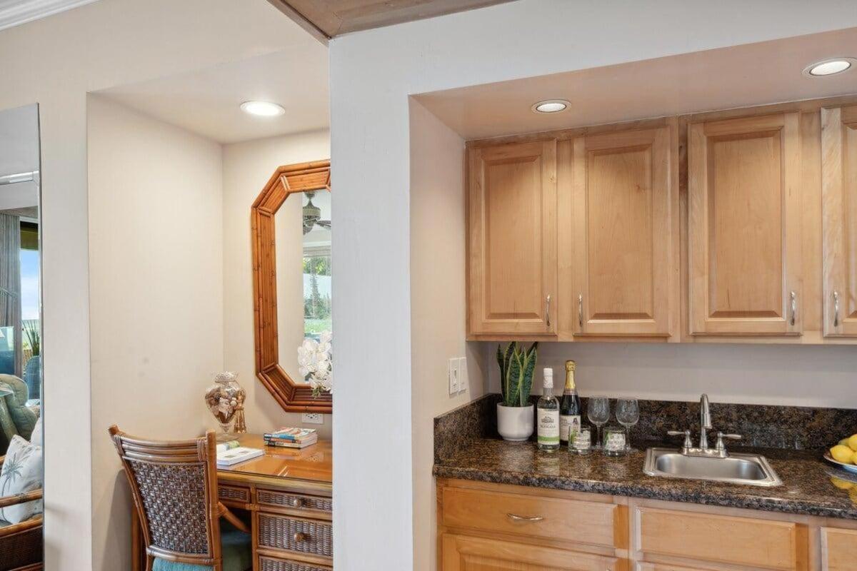 Kahana Village 31 · KHV 31 Spacious Direct Oceanfront 3BD Condo