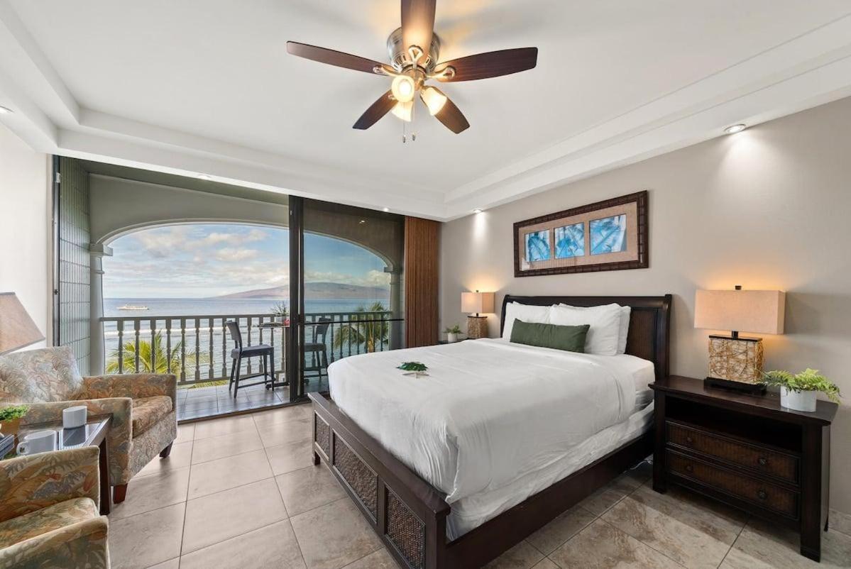Lahaina Shores 607 · LS 607 Beachfront Remodeled Studio Stunnin