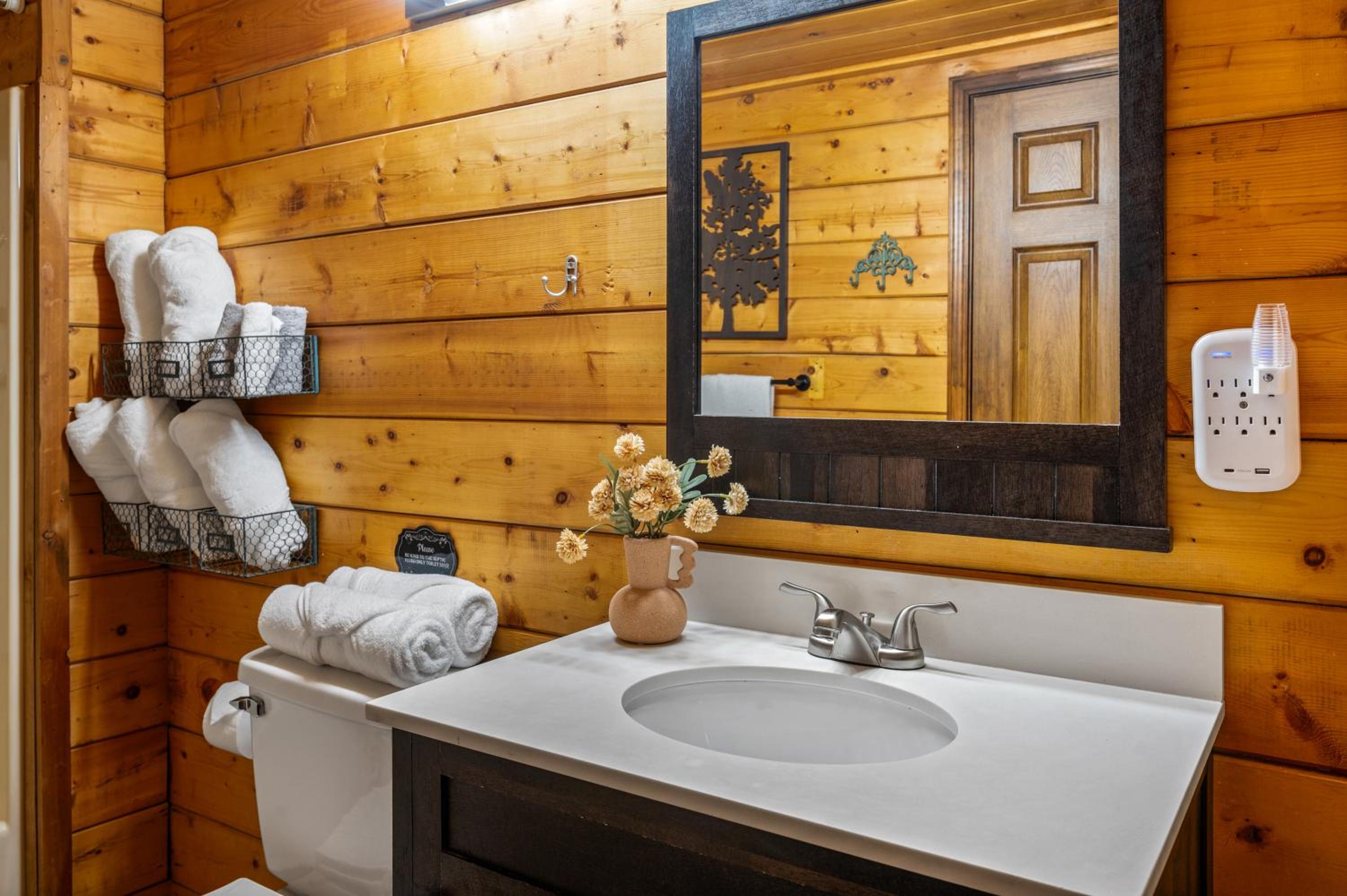 Escape to A Beautiful View - Your Mountain Retreat