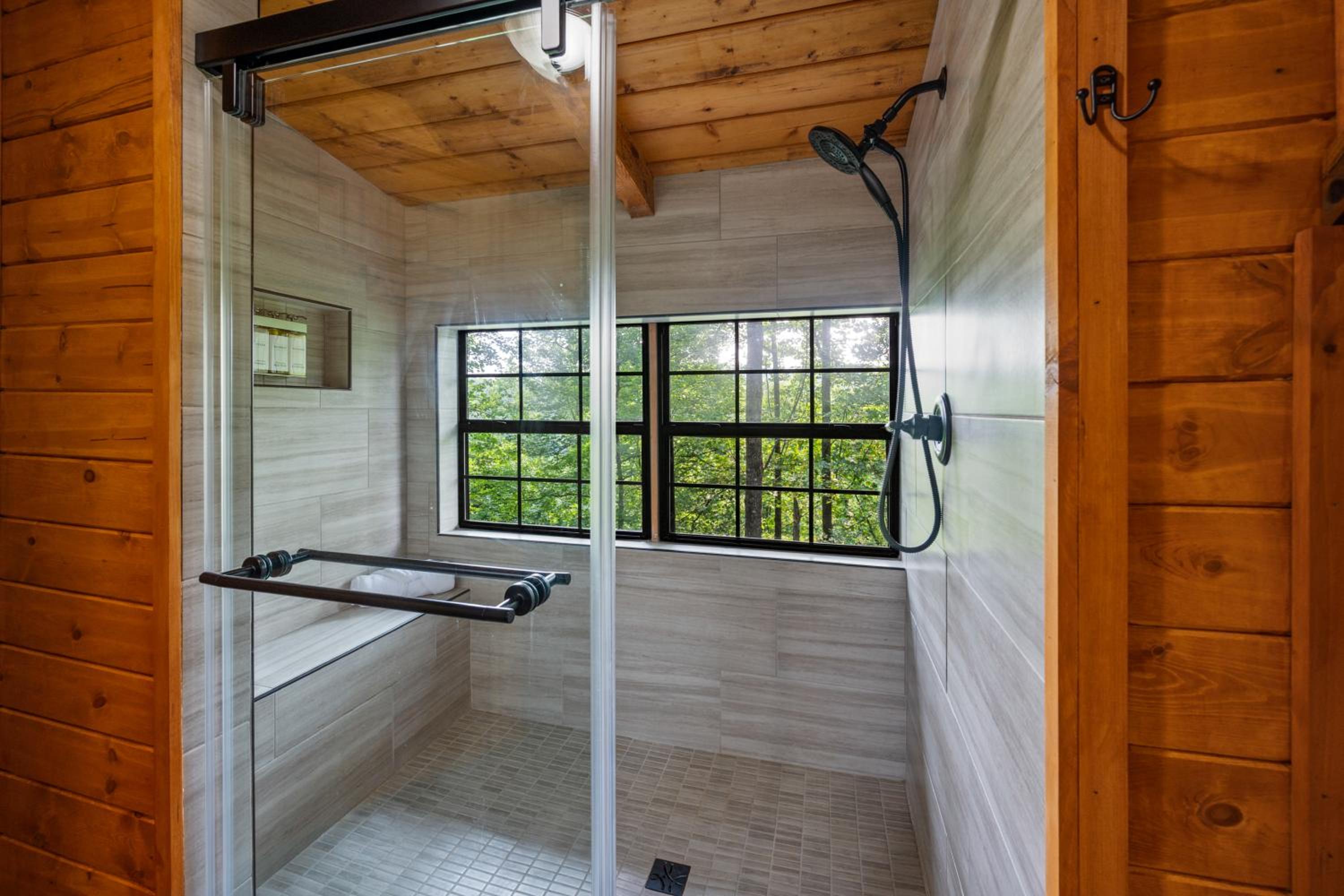 Escape to A Beautiful View - Your Mountain Retreat
