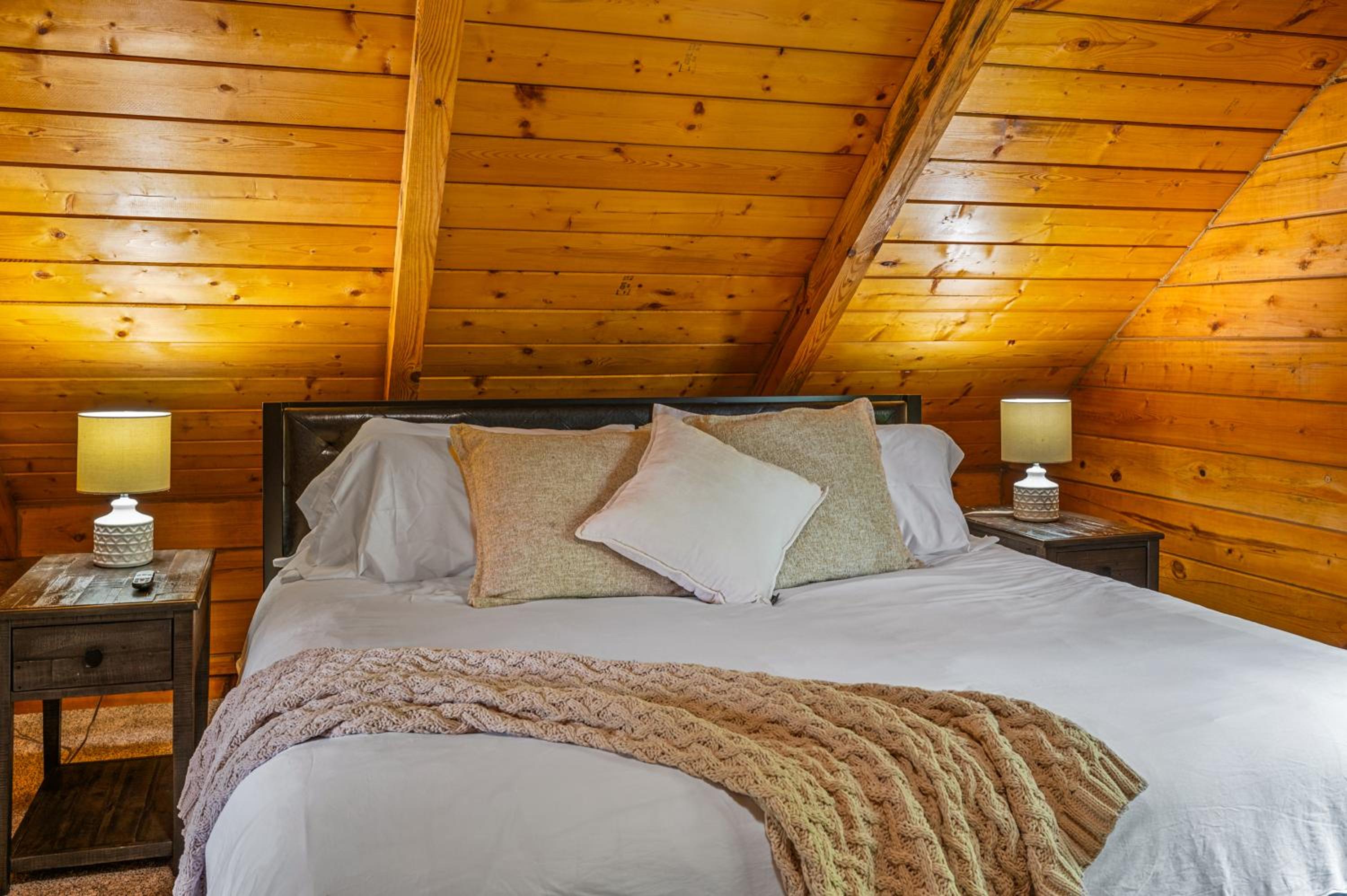 Escape to A Beautiful View - Your Mountain Retreat
