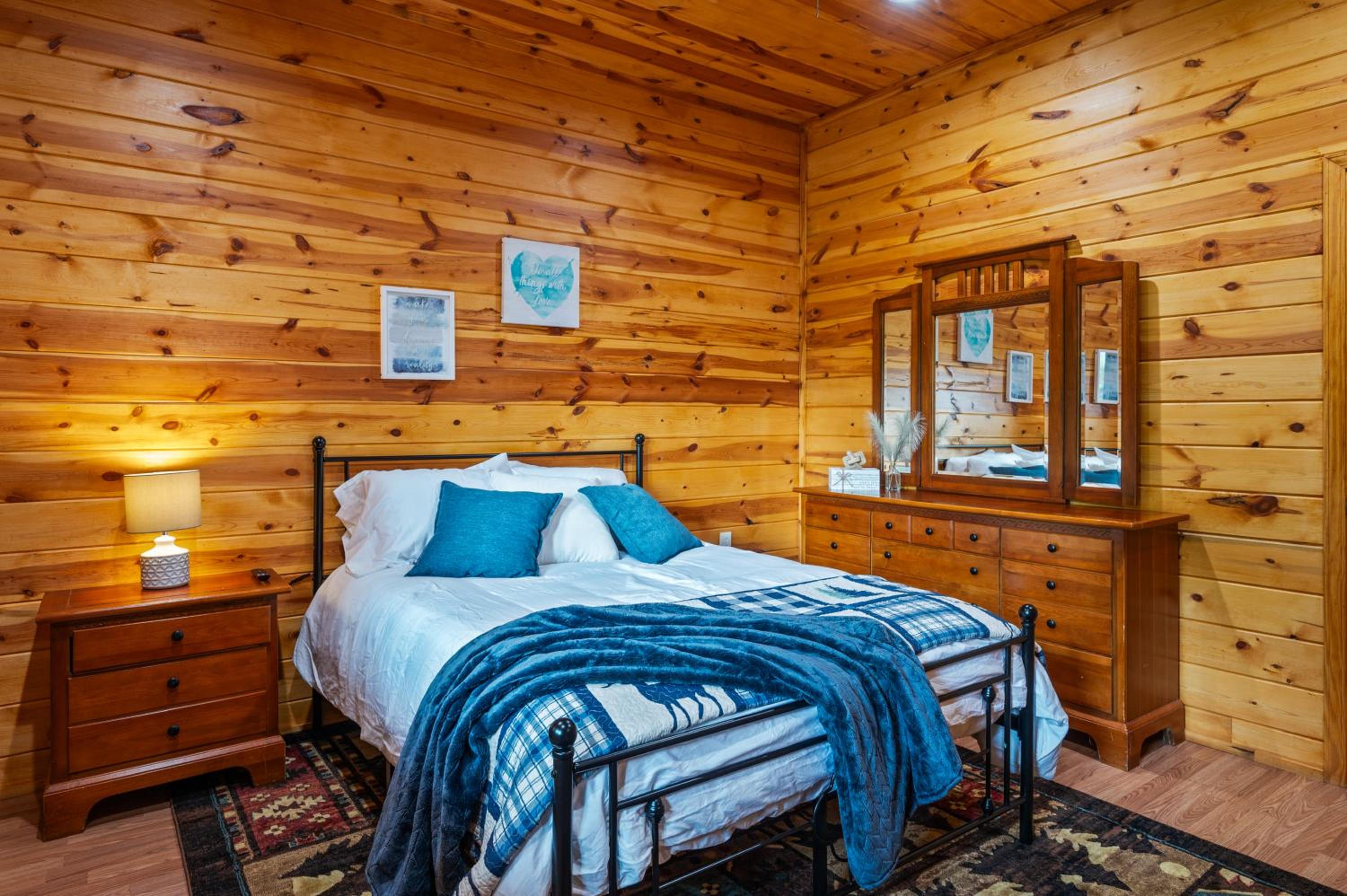 Escape to A Beautiful View - Your Mountain Retreat