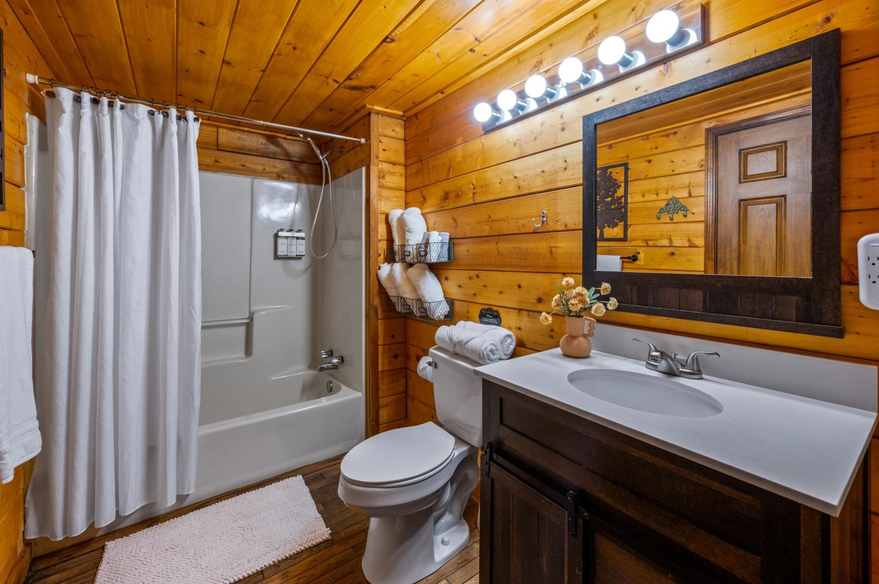 Escape to A Beautiful View - Your Mountain Retreat