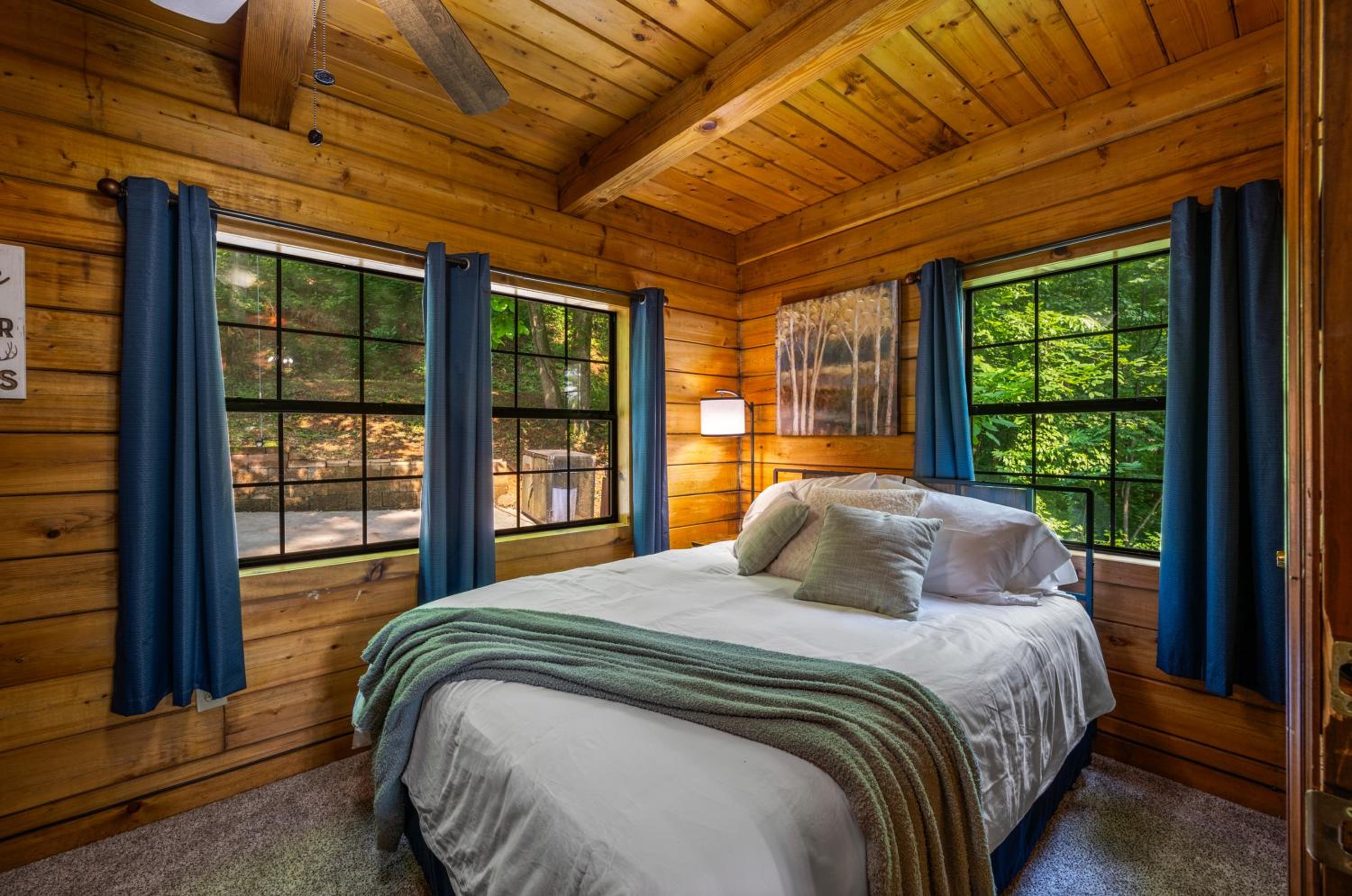 Escape to A Beautiful View - Your Mountain Retreat