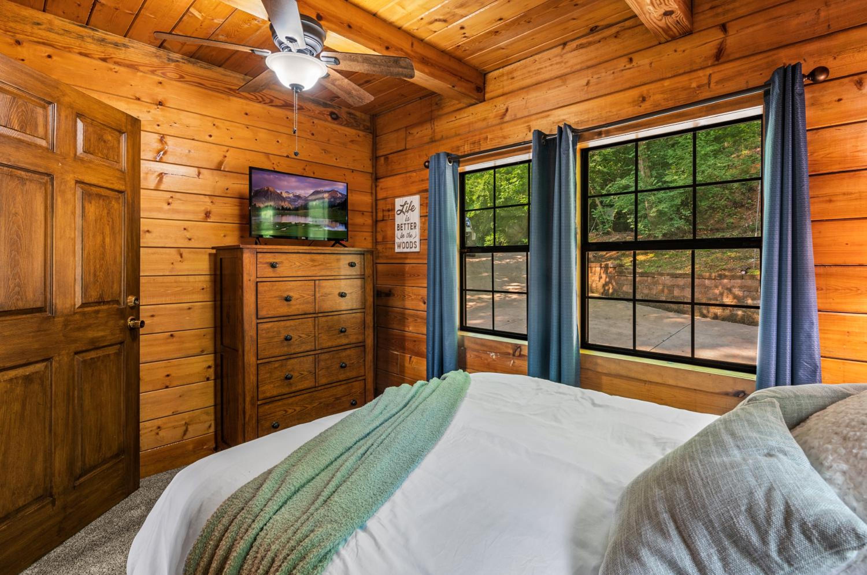 Escape to A Beautiful View - Your Mountain Retreat