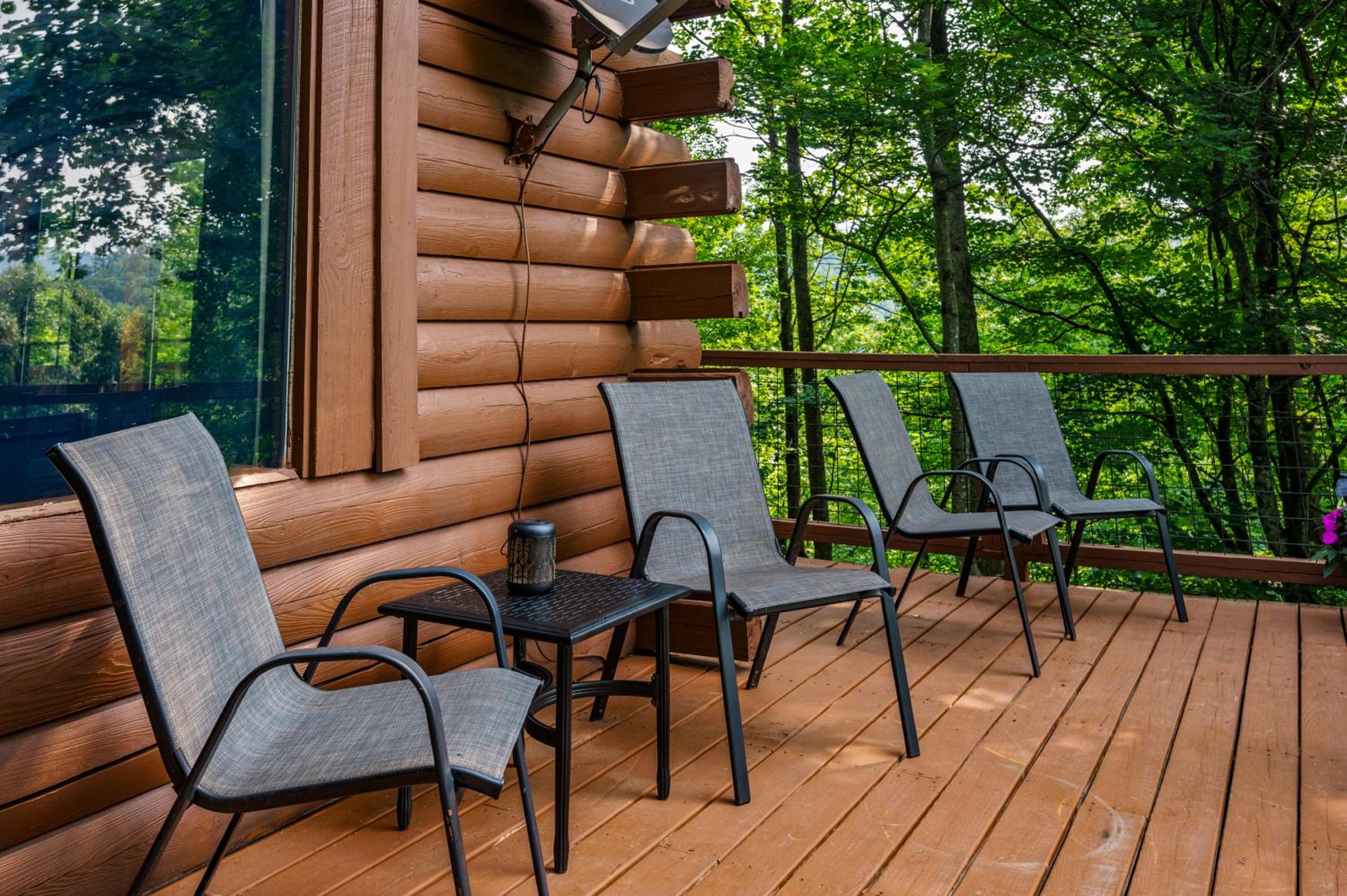 Escape to A Beautiful View - Your Mountain Retreat