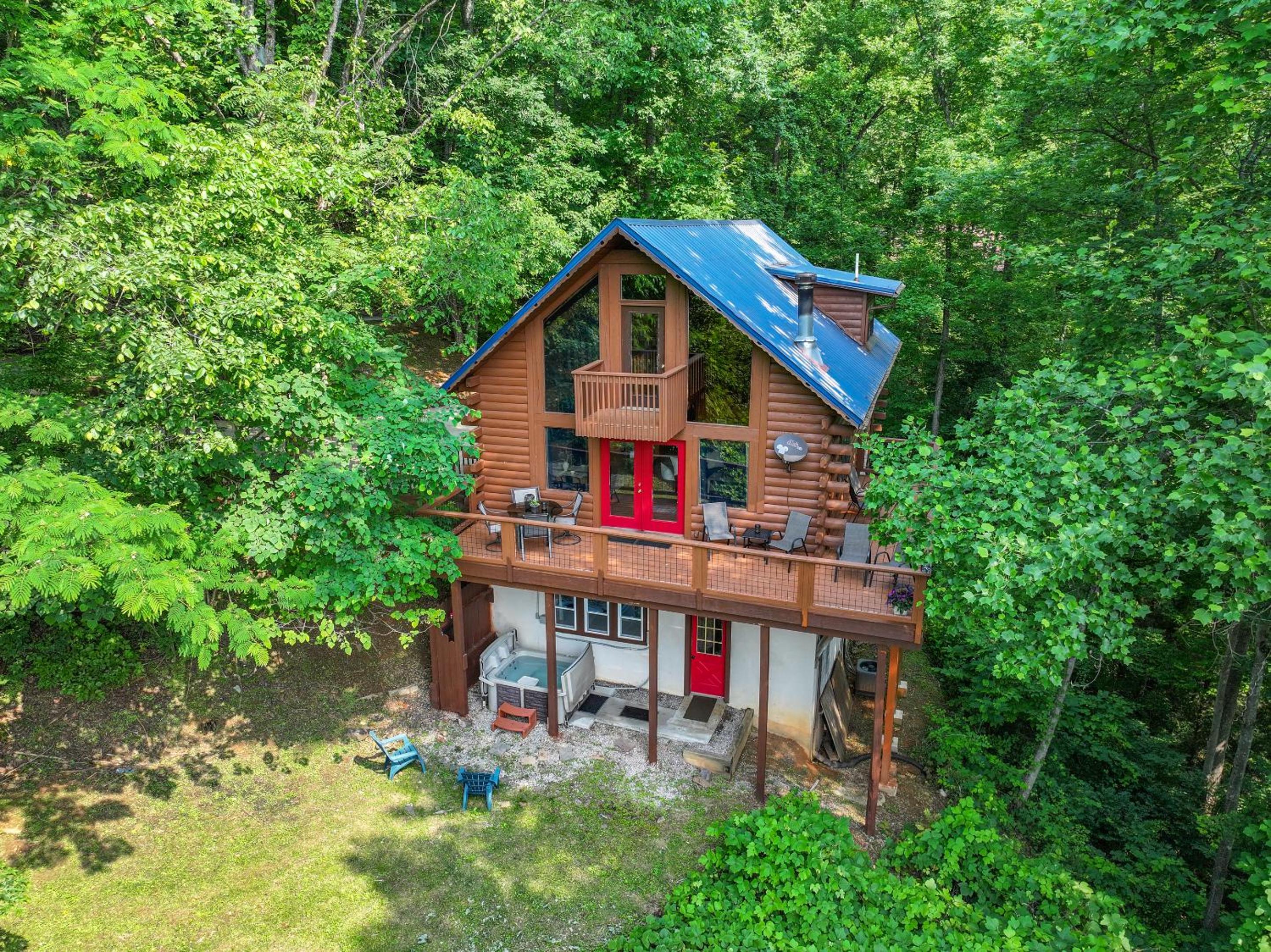 Escape to A Beautiful View - Your Mountain Retreat