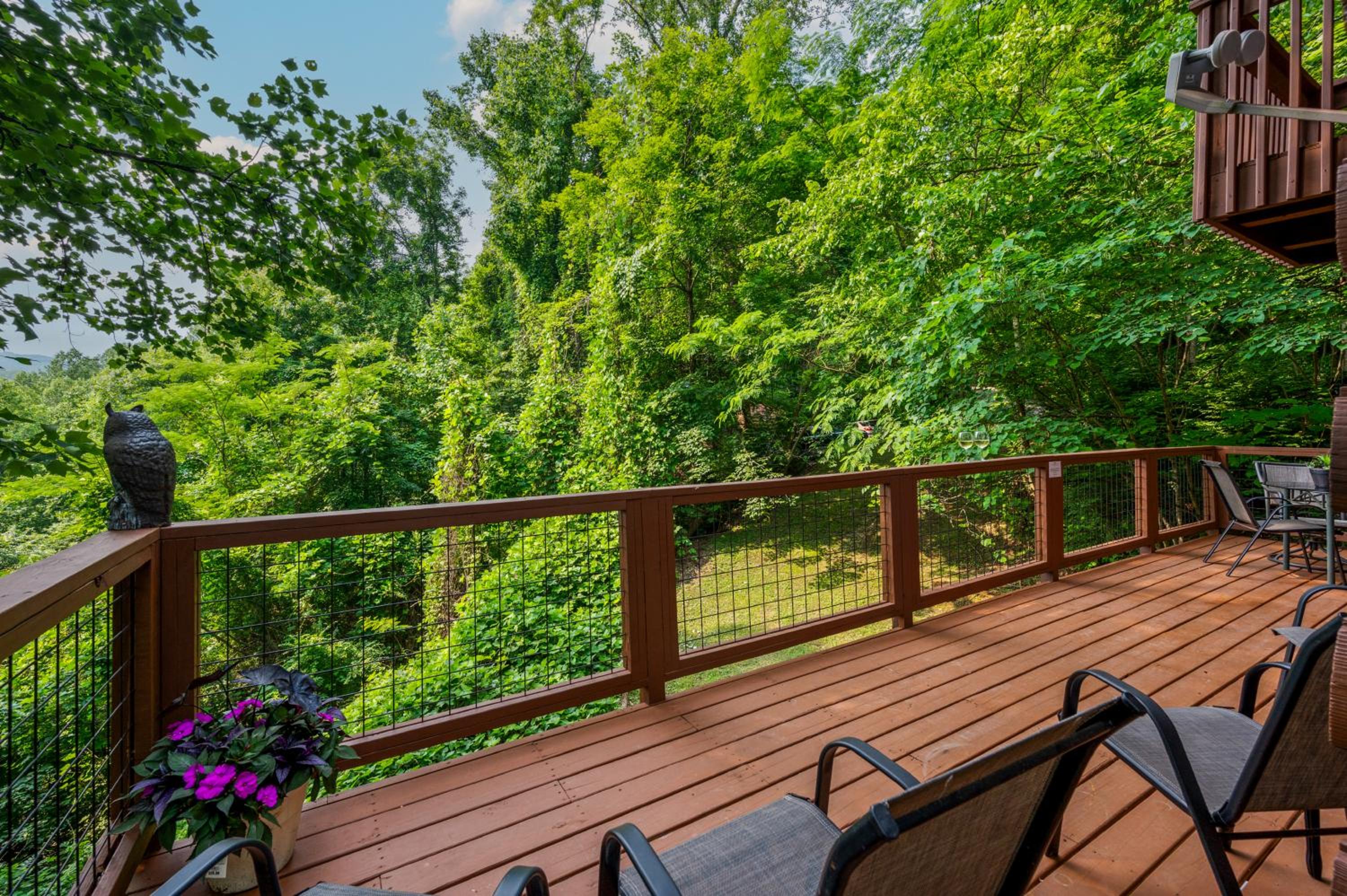 Escape to A Beautiful View - Your Mountain Retreat