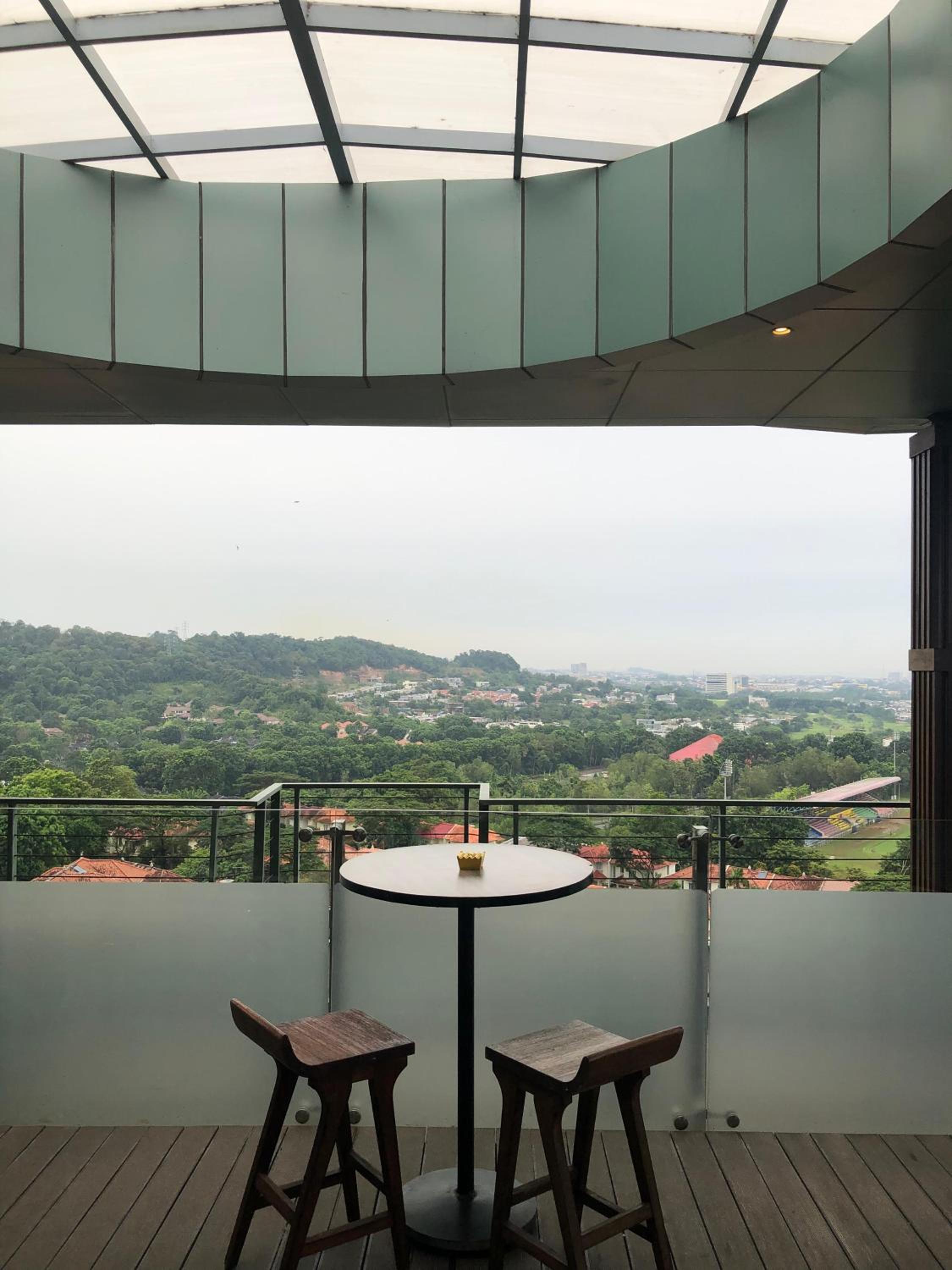 Private Apartment Wyndham Panbil with Gym & Pool