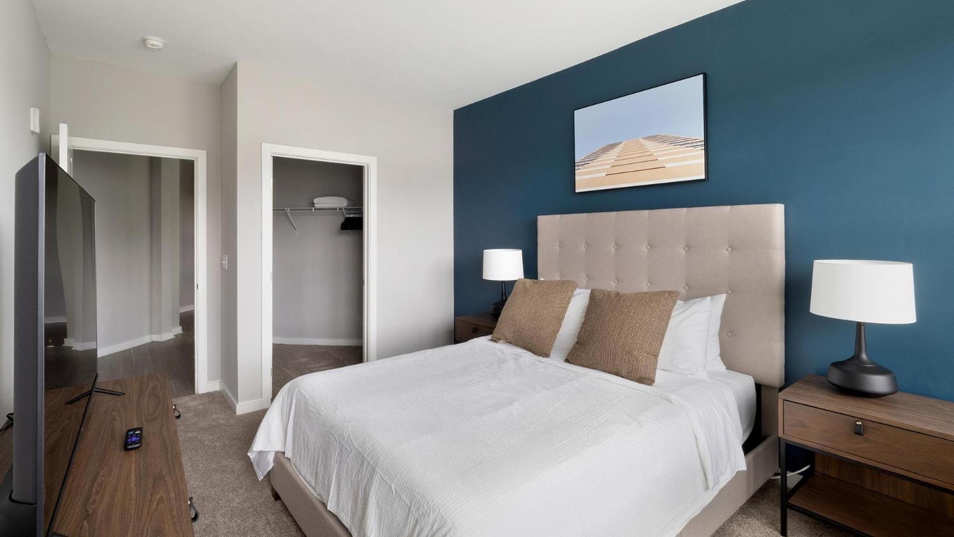 Landing Incredible 1BD Pool Gym