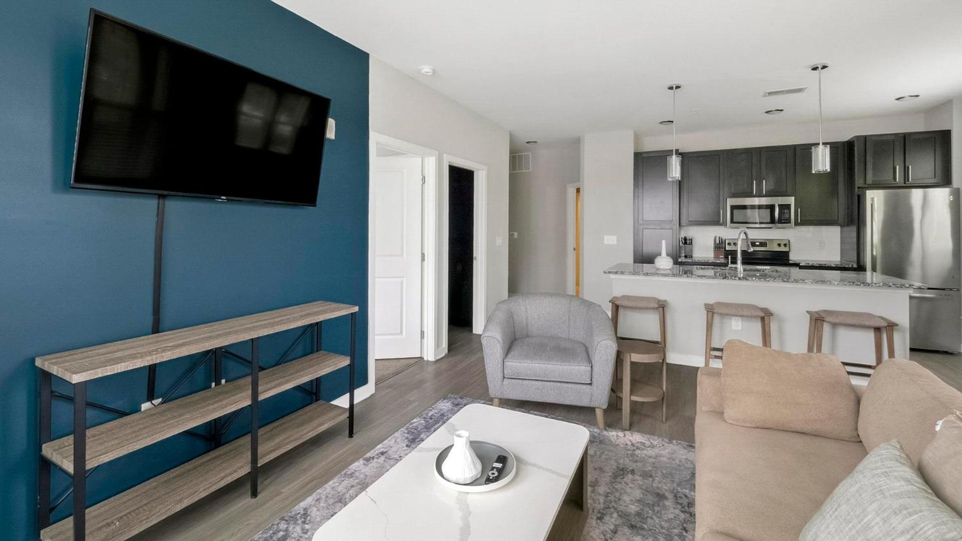 Landing Incredible 1BD Pool Gym