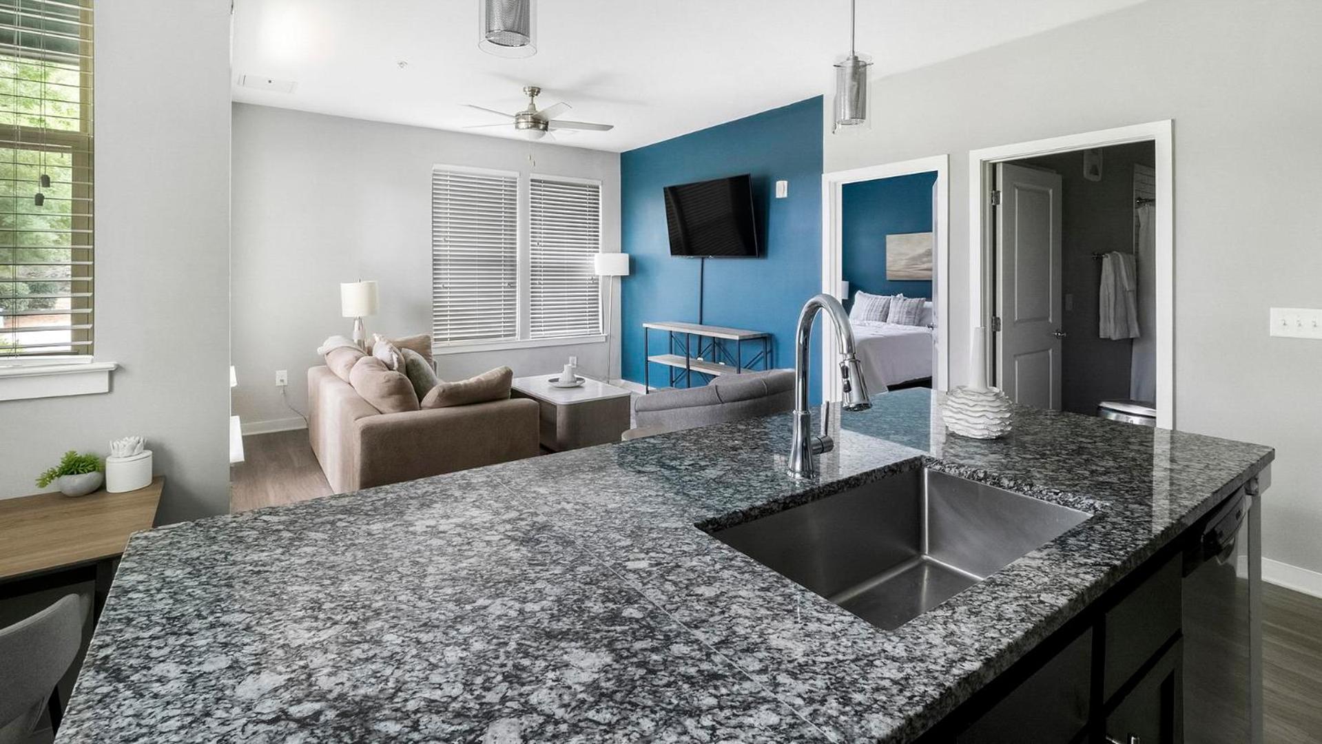 Landing Incredible 1BD Pool Gym