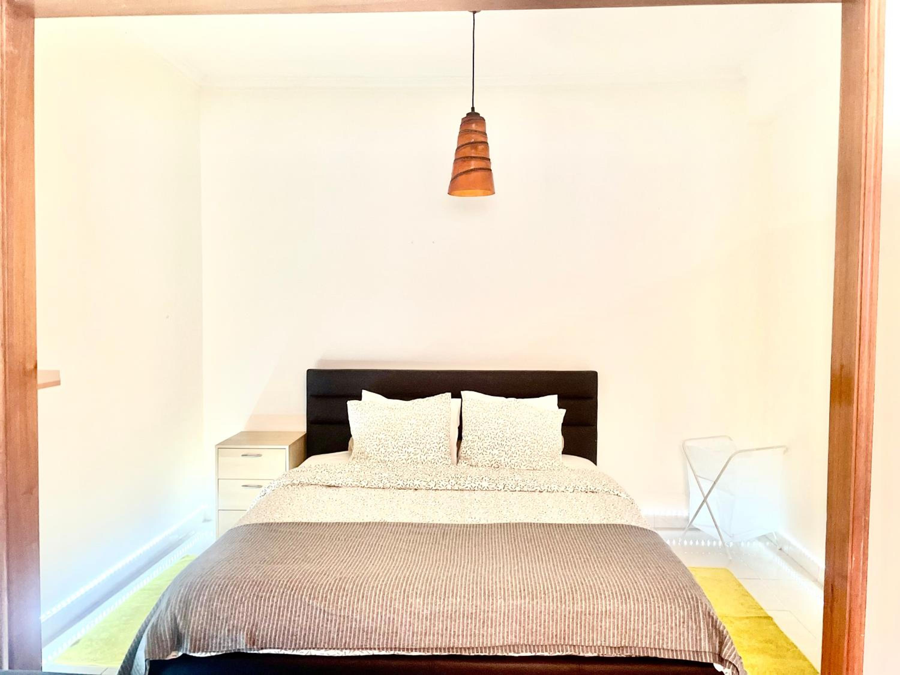 Luxury rooms in central Lisbon next station Odivelas