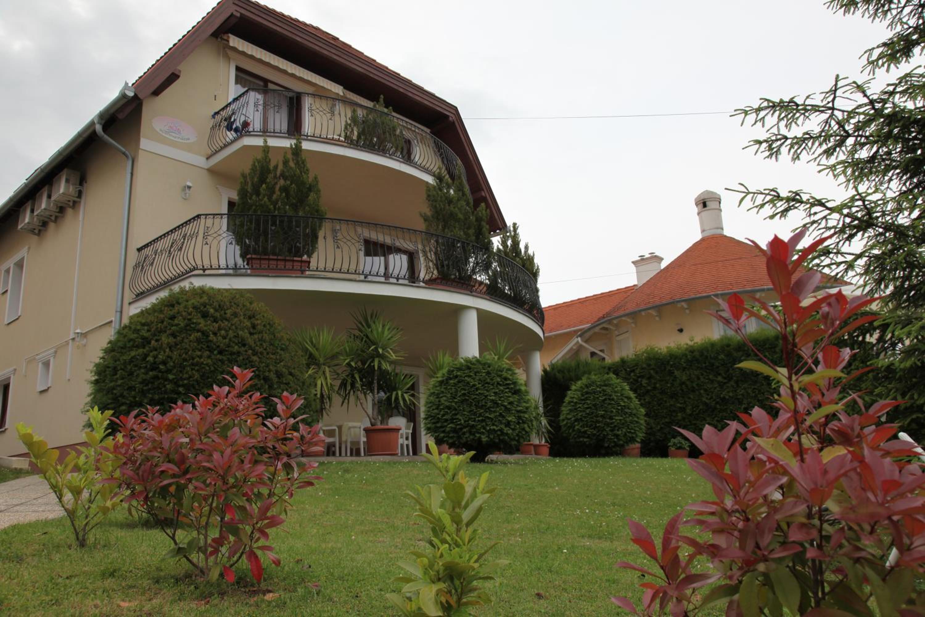 Erika Apartmanházak
