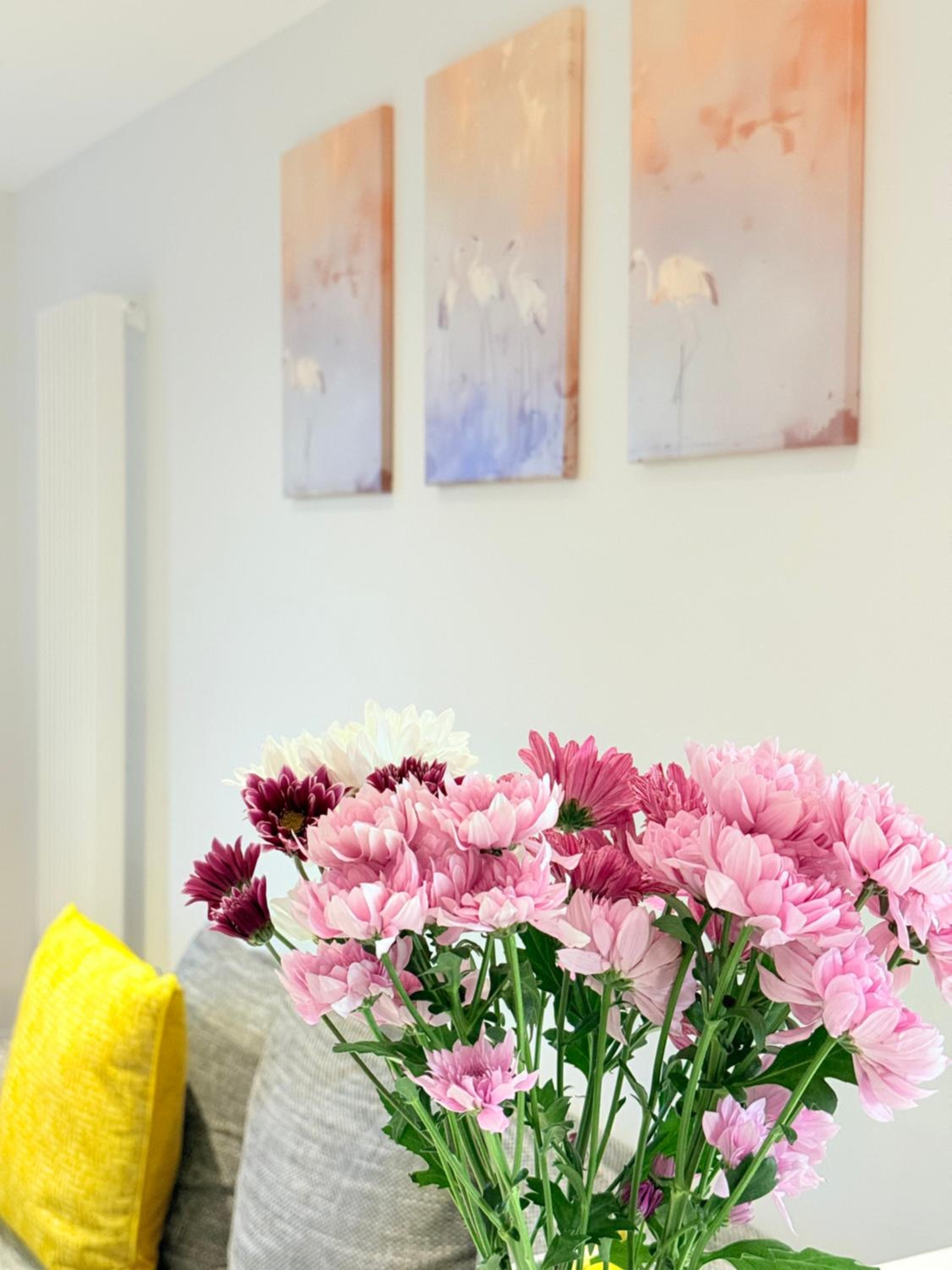 West London Residences - Private Terrace - Opposite Piccadilly Line 20min SOHO Oxford Street