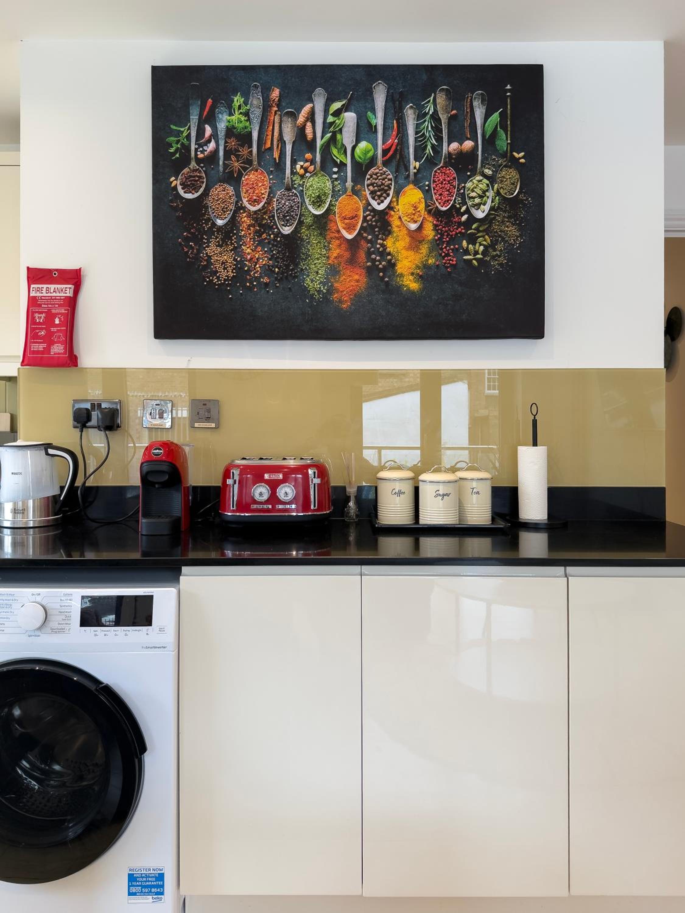 2 Bedroom, 2 Bathroom Apartment with Roof Terrace in Hoxton Shoreditch