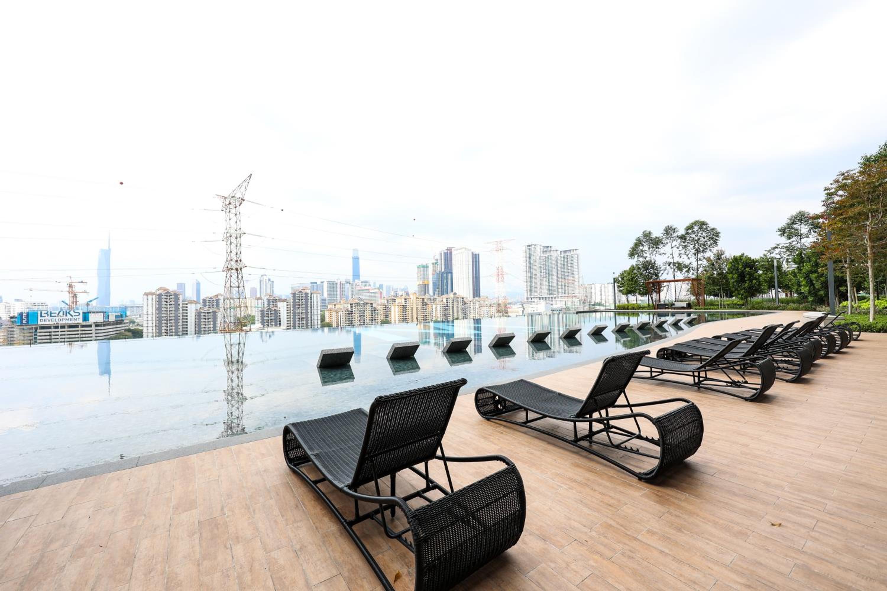 M Vertica KL City Residences by Vivid Stay